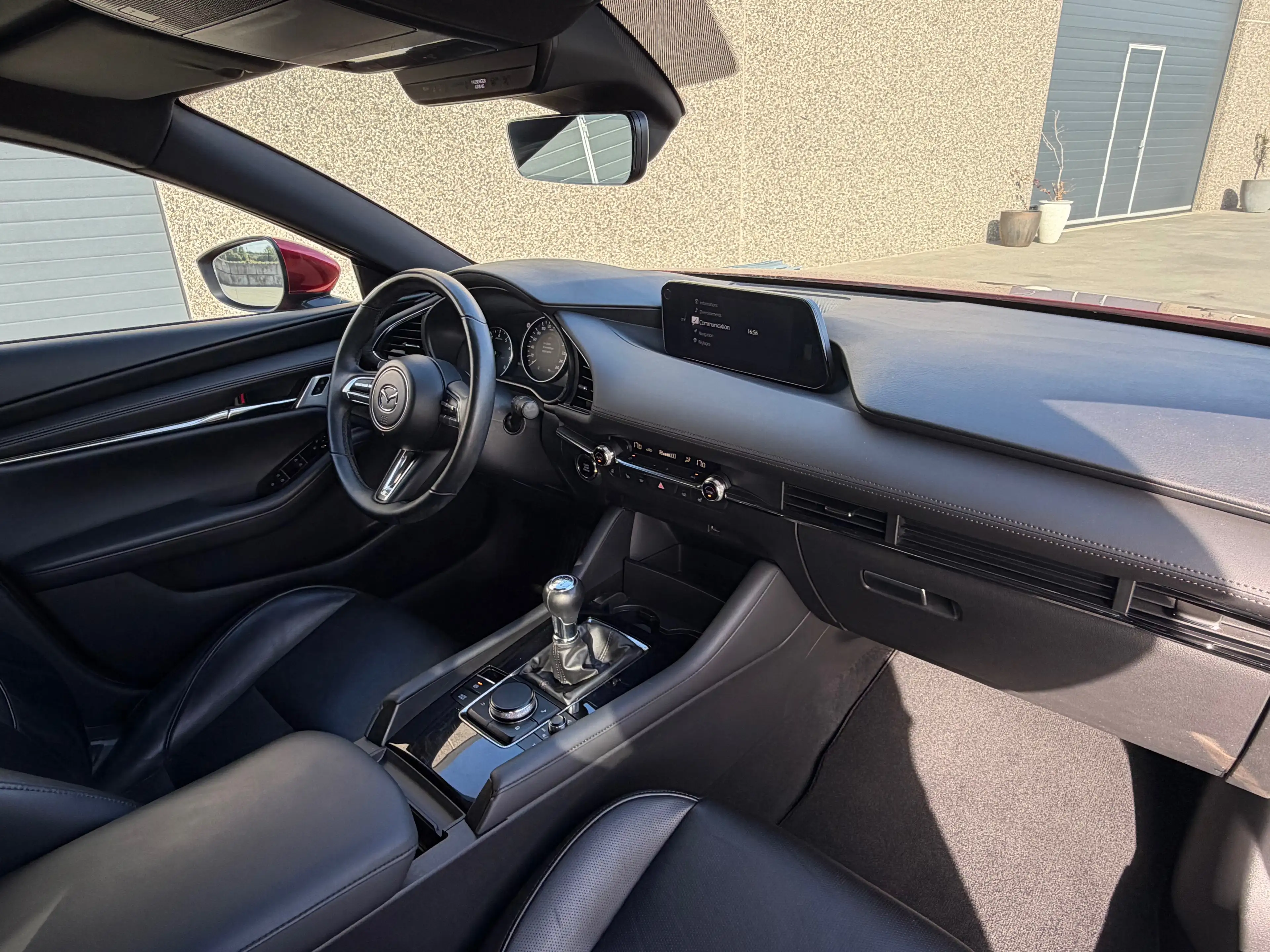 Mazda 3 3 Hatchback 2.0i e-Skyactiv-G Hybrid - CUIR - CAMERA - Garantie — photo 14