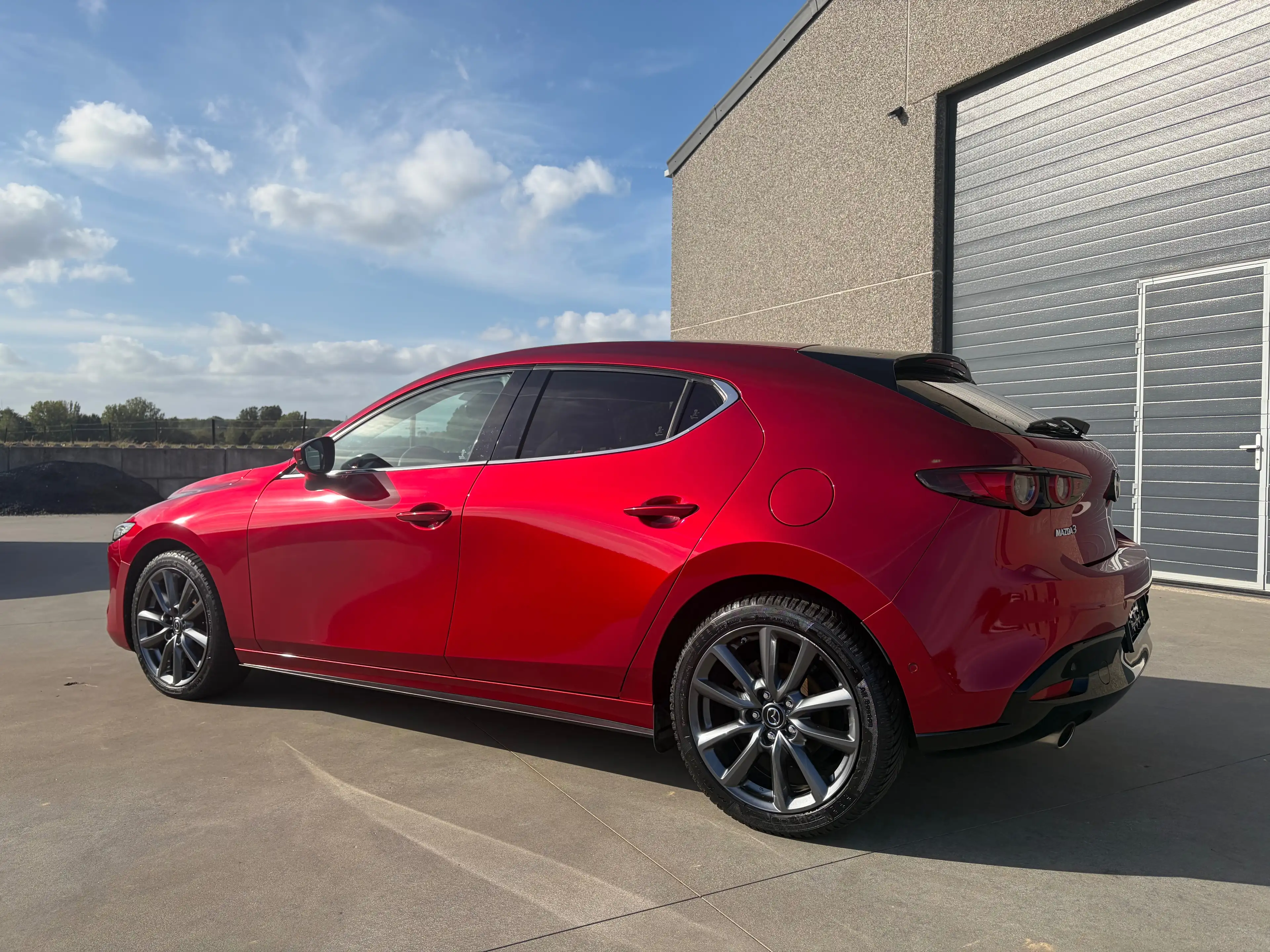 Mazda 3 3 Hatchback 2.0i e-Skyactiv-G Hybrid - CUIR - CAMERA - Garantie — photo 4