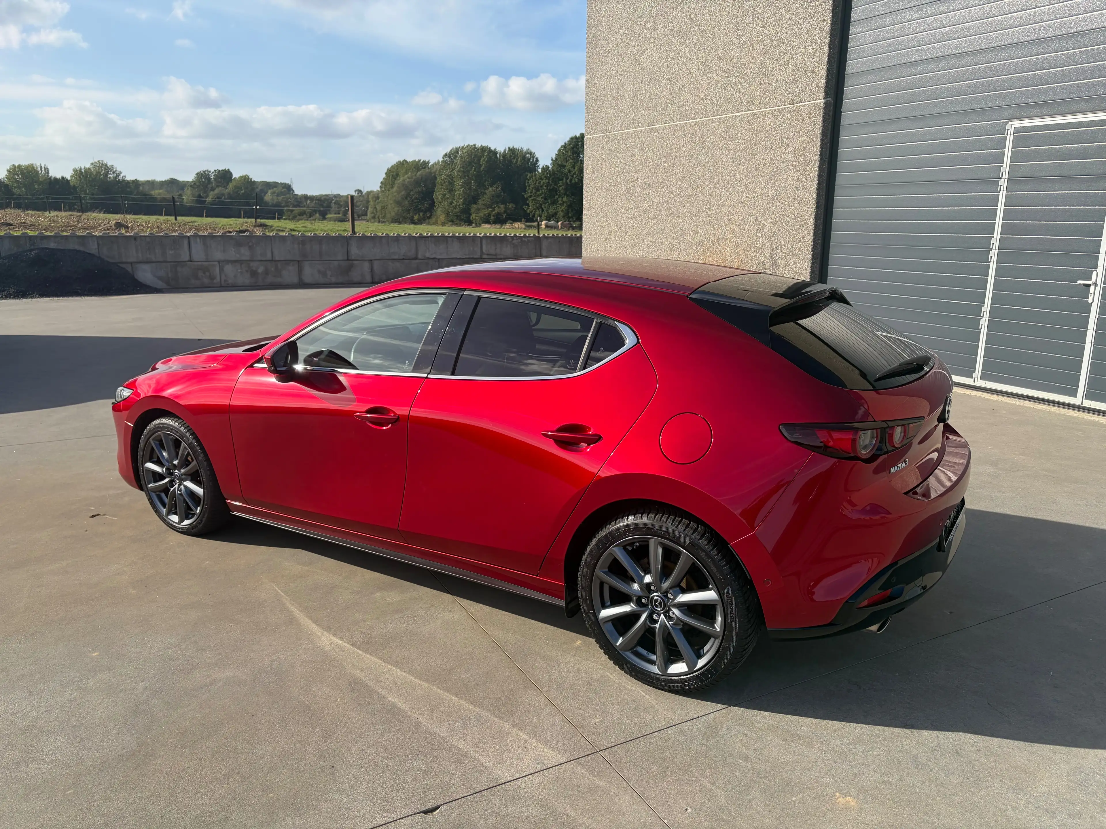 Mazda 3 3 Hatchback 2.0i e-Skyactiv-G Hybrid - CUIR - CAMERA - Garantie — photo 3