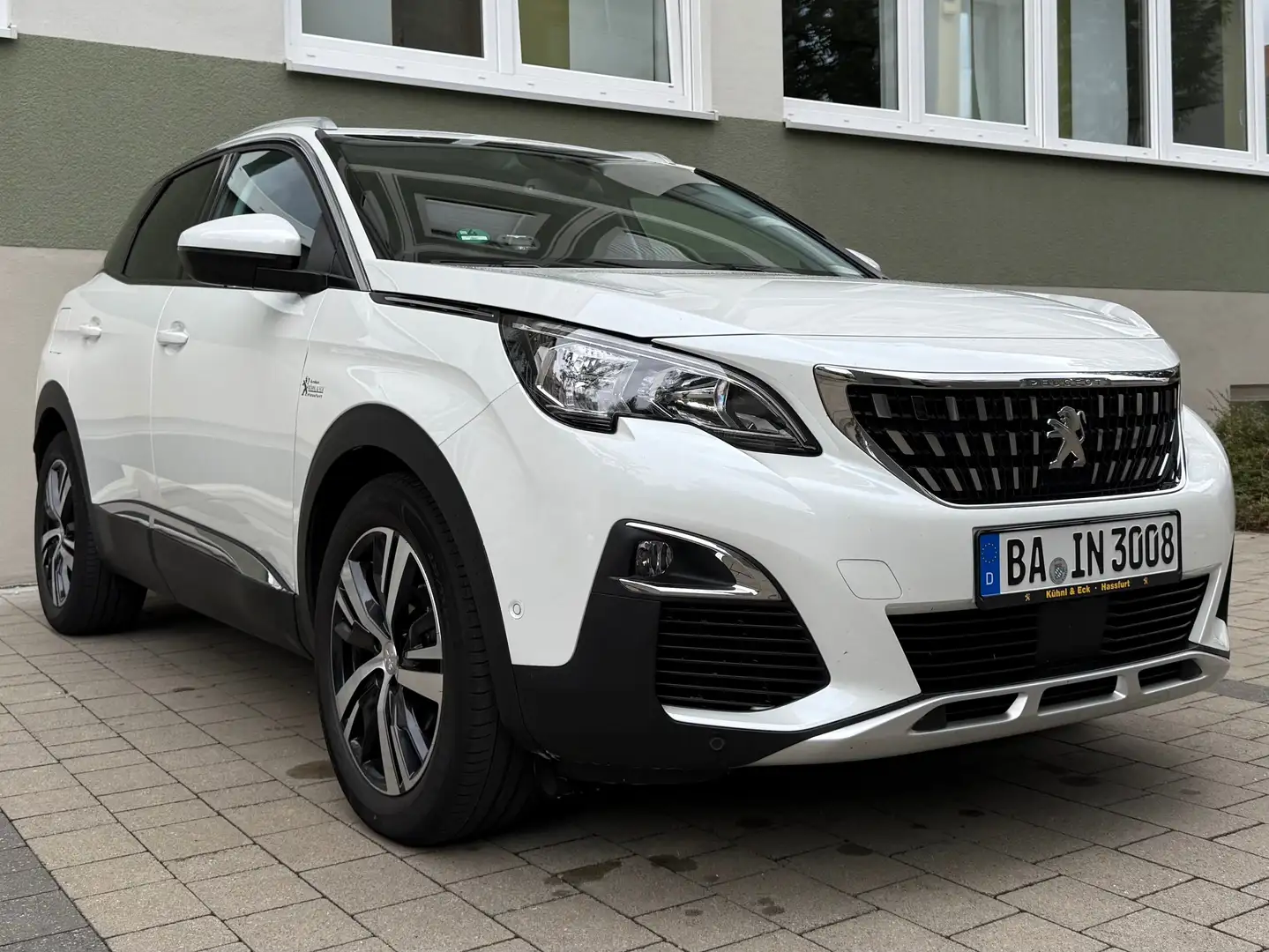 Peugeot 3008 3008 PureTech 130 Stop Weiß - 1