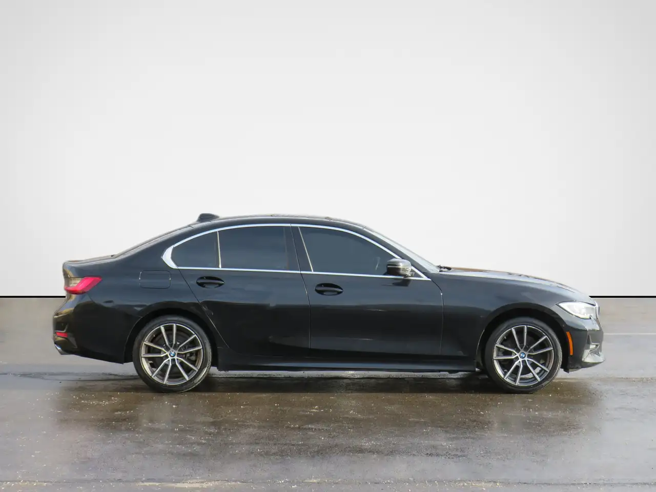 BMW 3 Series снимка BMW 3 Series