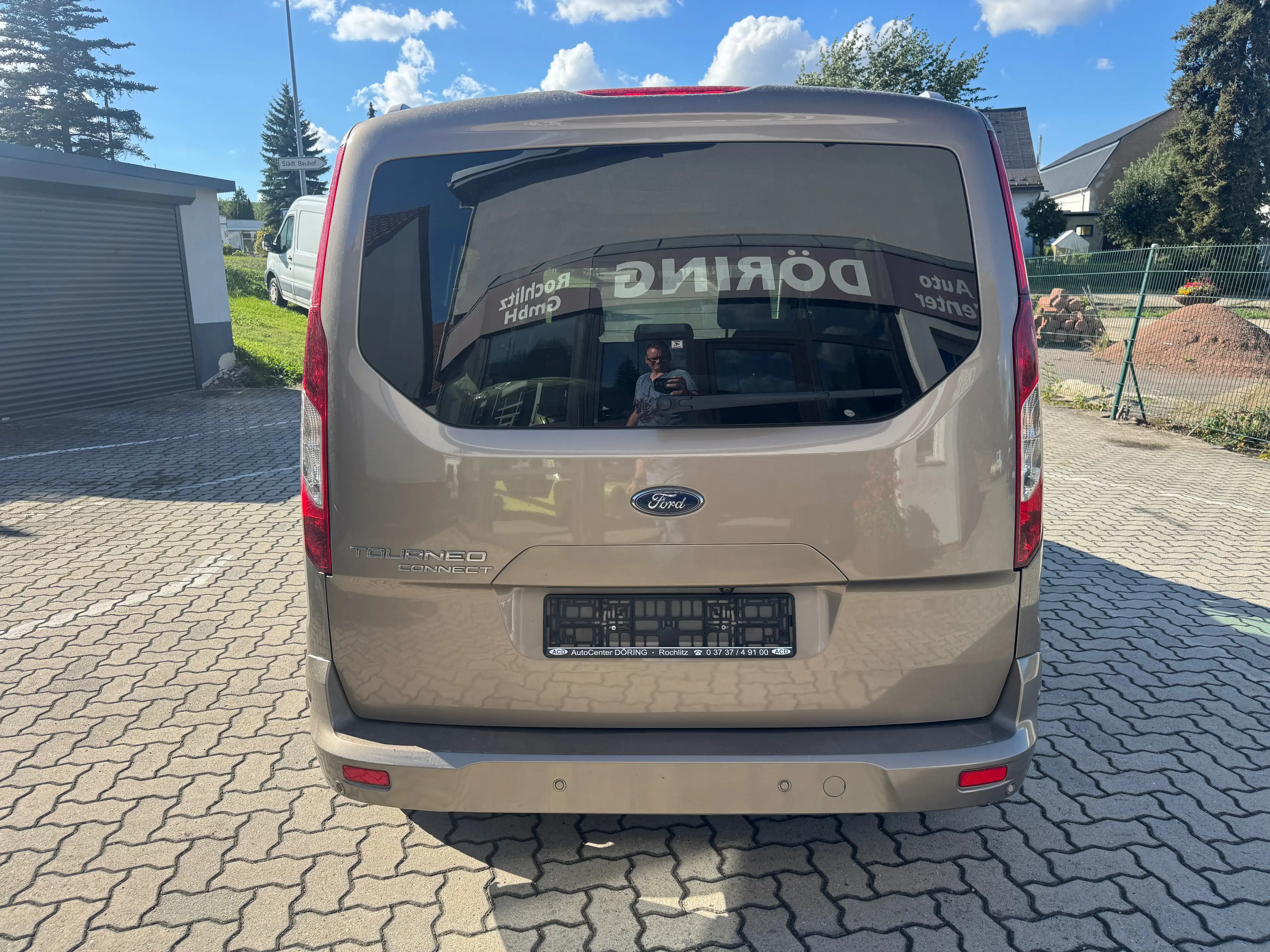 Ford Tourneo Connect Tourneo Connect Diesel Grand 1.5 EcoBlue Aut. Start/Stop Titanium Dach PCD Sitzheizung Kamera Lang — photo 7
