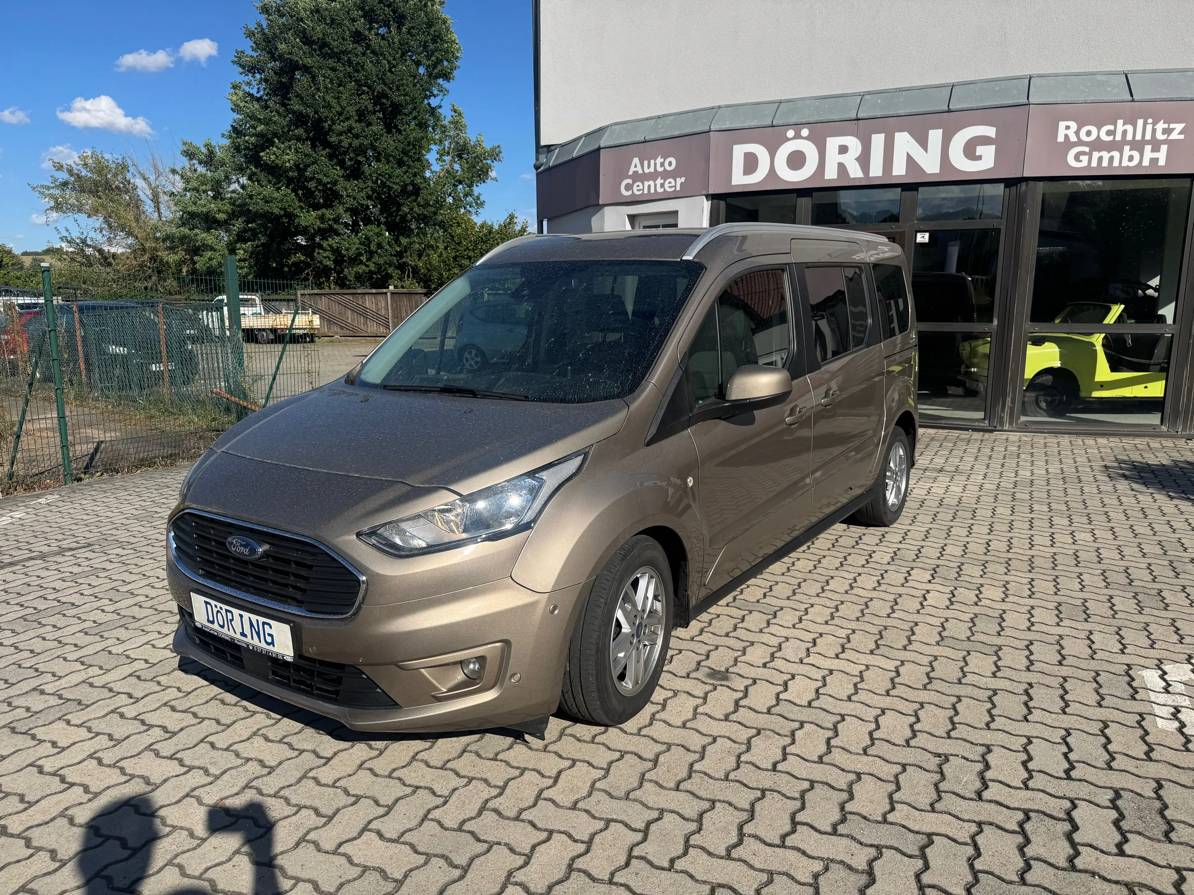 Ford Tourneo Connect Tourneo Connect Diesel Grand 1.5 EcoBlue Aut. Start/Stop Titanium Dach PCD Sitzheizung Kamera Lang — photo 2