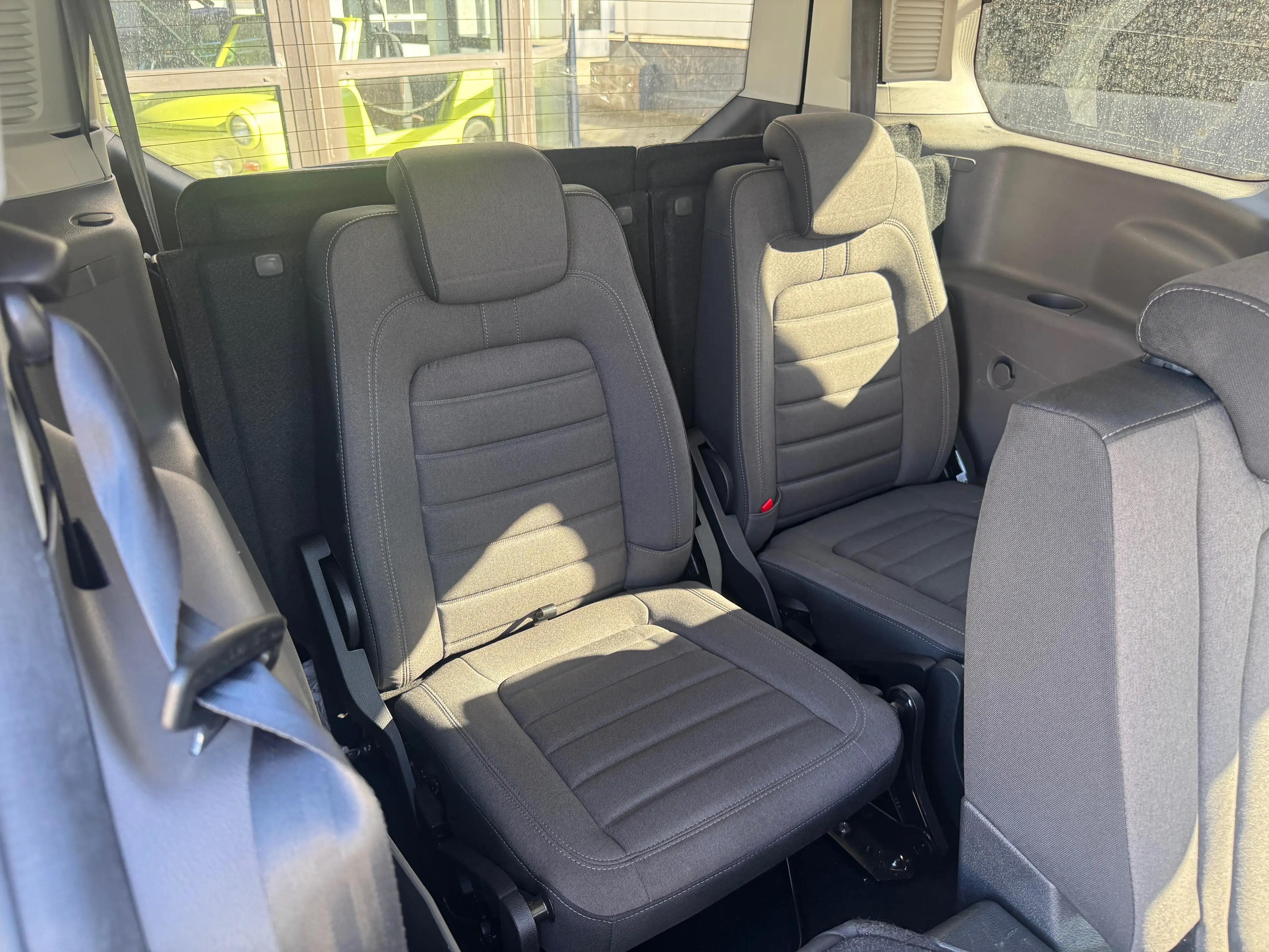 Ford Tourneo Connect Tourneo Connect Diesel Grand 1.5 EcoBlue Aut. Start/Stop Titanium Dach PCD Sitzheizung Kamera Lang — photo 11