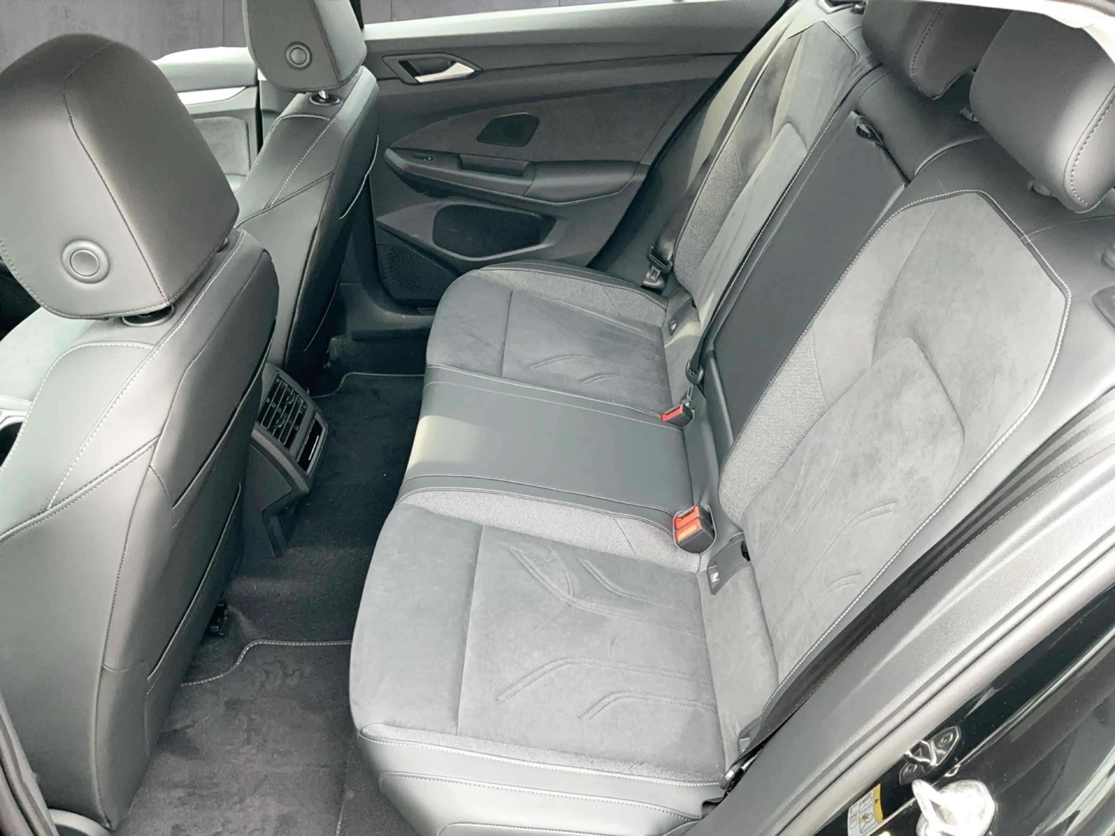 Volkswagen Golf Falco Edition TSI — photo 11