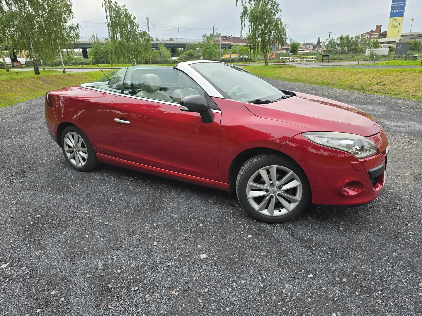 Renault Megane Megane dCi 110 FAP EDC eco Coupe-Cabriolet Luxe Rot - 1