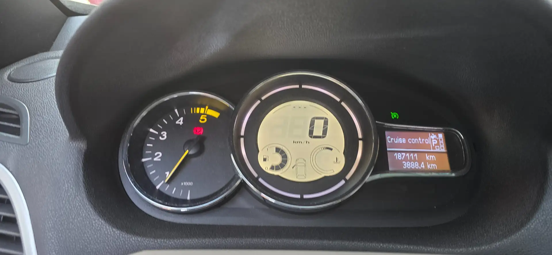 Renault Megane Megane dCi 110 EDC Coupe-Cabriolet Luxe TÜV/27 Rot - 2