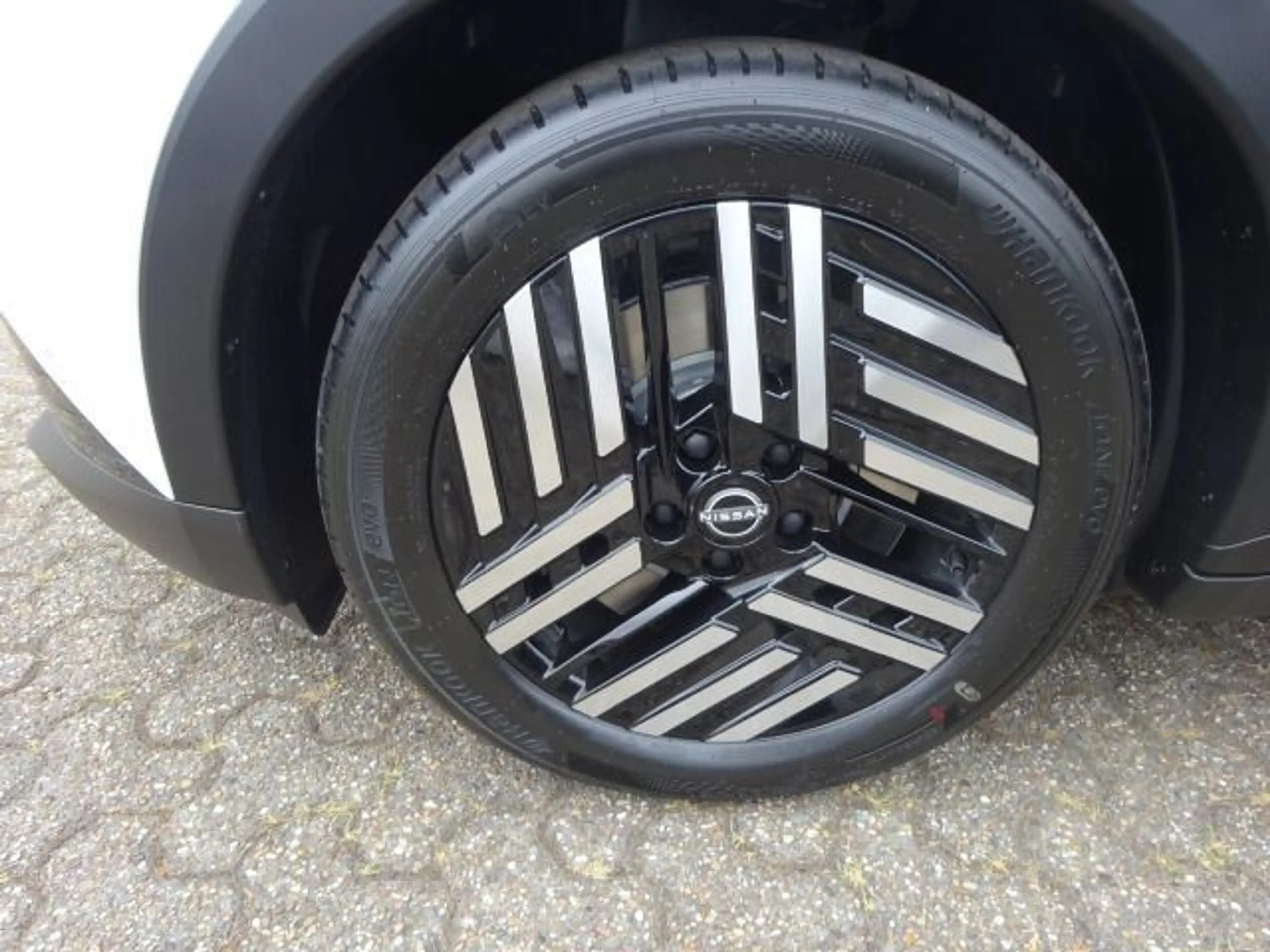 Nissan Leaf Advance 75kWh PGD Winter V2L HUD — photo 9