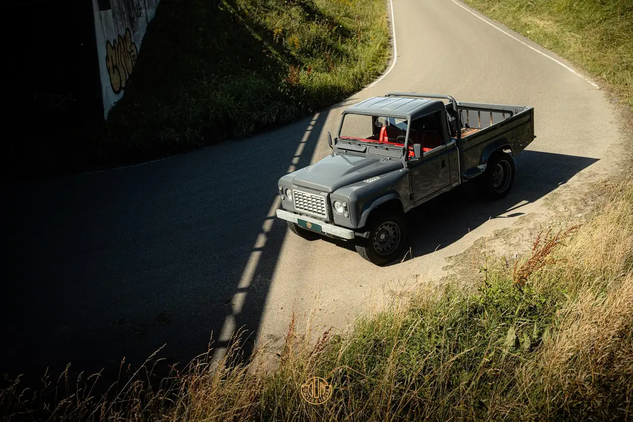 Land Rover 110 Pick-up Tophat LS3 V8, foto 1