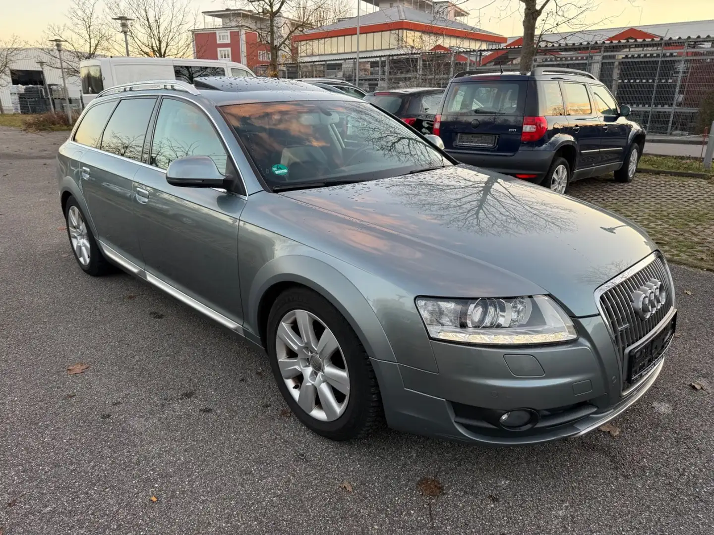 Audi A6 allroad quattro, 239Ps, 2. Hand Grau - 1