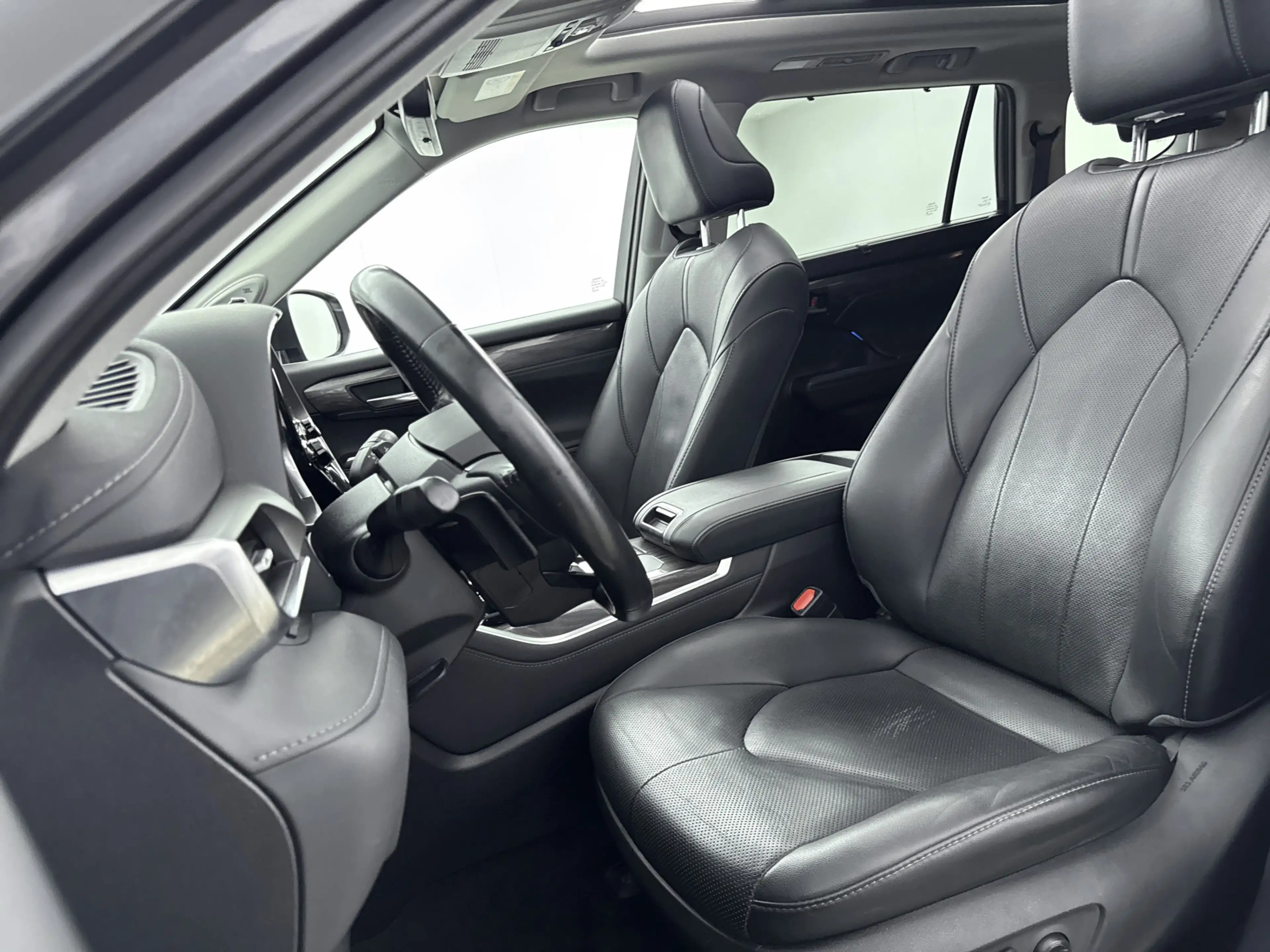 Toyota Highlander - 2.5 AWD Hybrid Business Plus // DEALERONDERHOUDE — photo 4