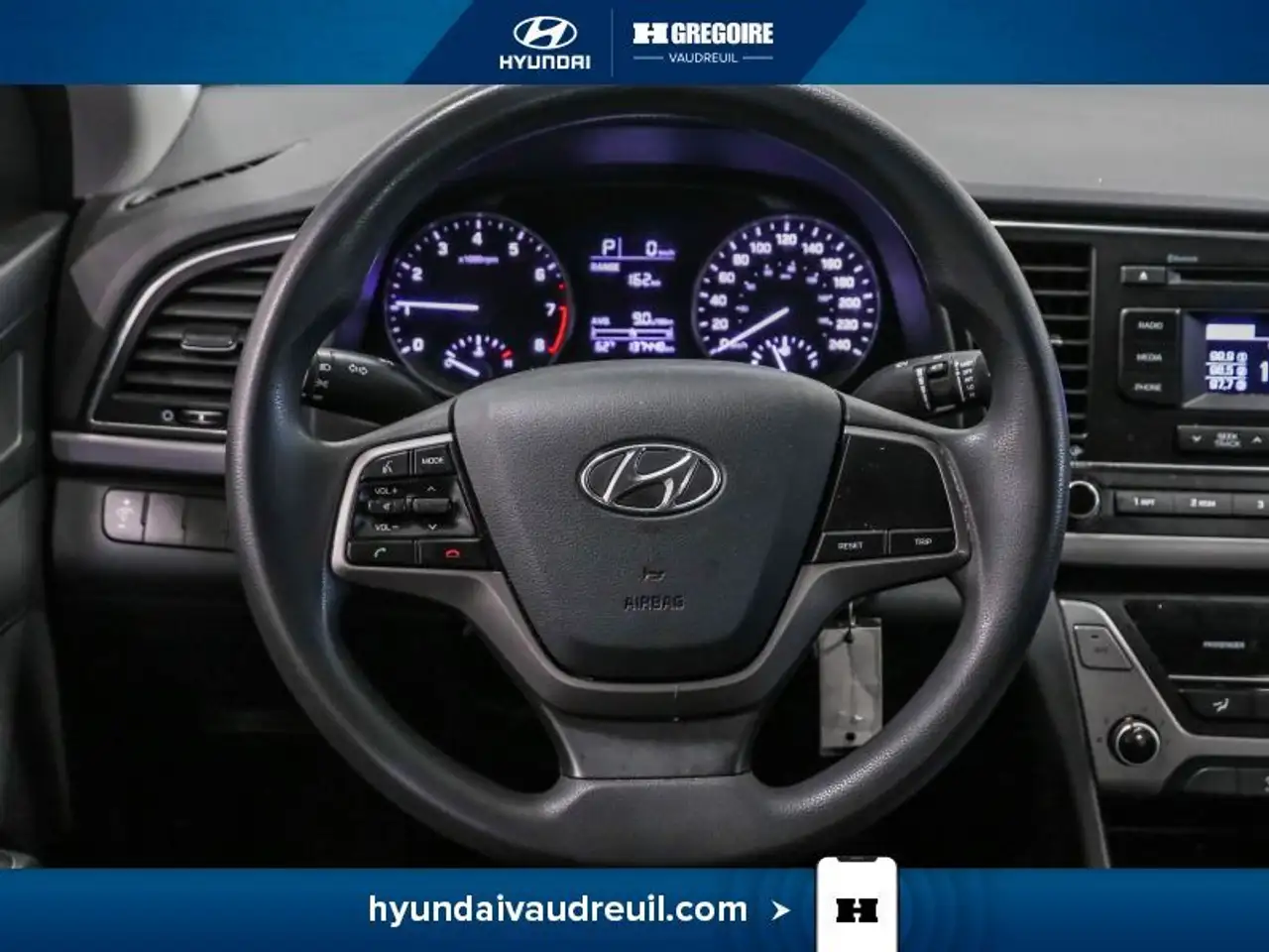Hyundai ELANTRA снимка Hyundai ELANTRA