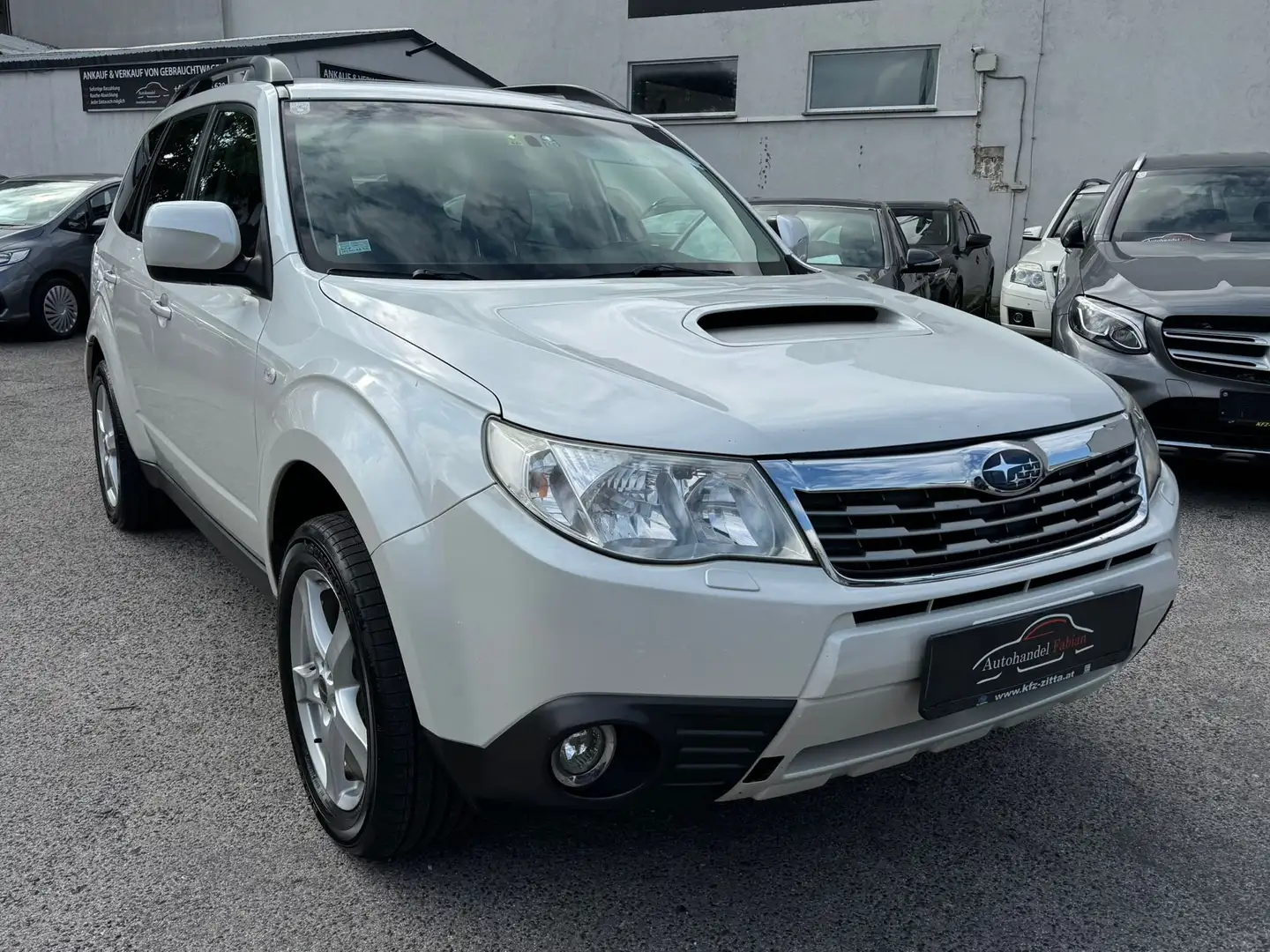 Subaru Forester 2,0D XS Comfort PICKERL 12/25 Schiebedach Sitzheiz Blanco - 1