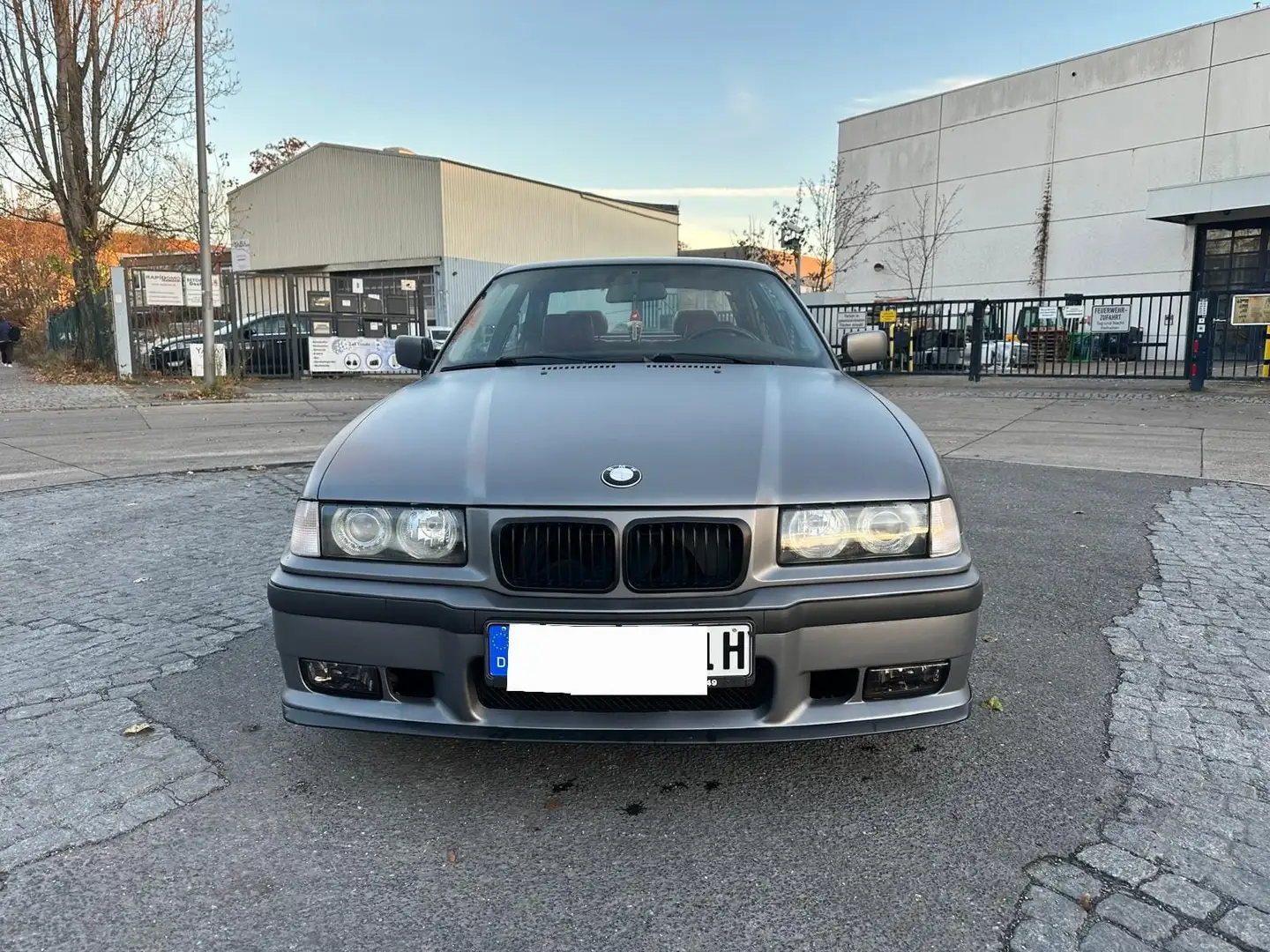 BMW 325 325i  Coupe M-Paket Old Timer Grau - 2
