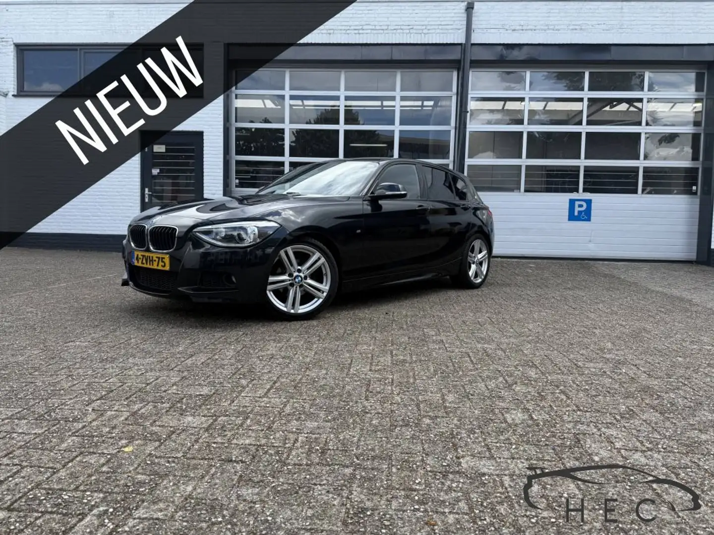 BMW 116 1-serie - 116i Executive M sport Zwart - 1