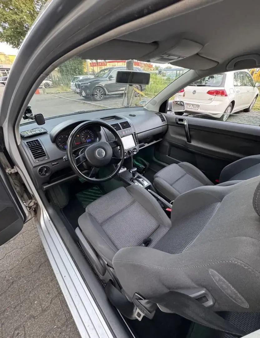 Volkswagen Polo Volkswagen Polo 9N *Automatik* Silber - 2