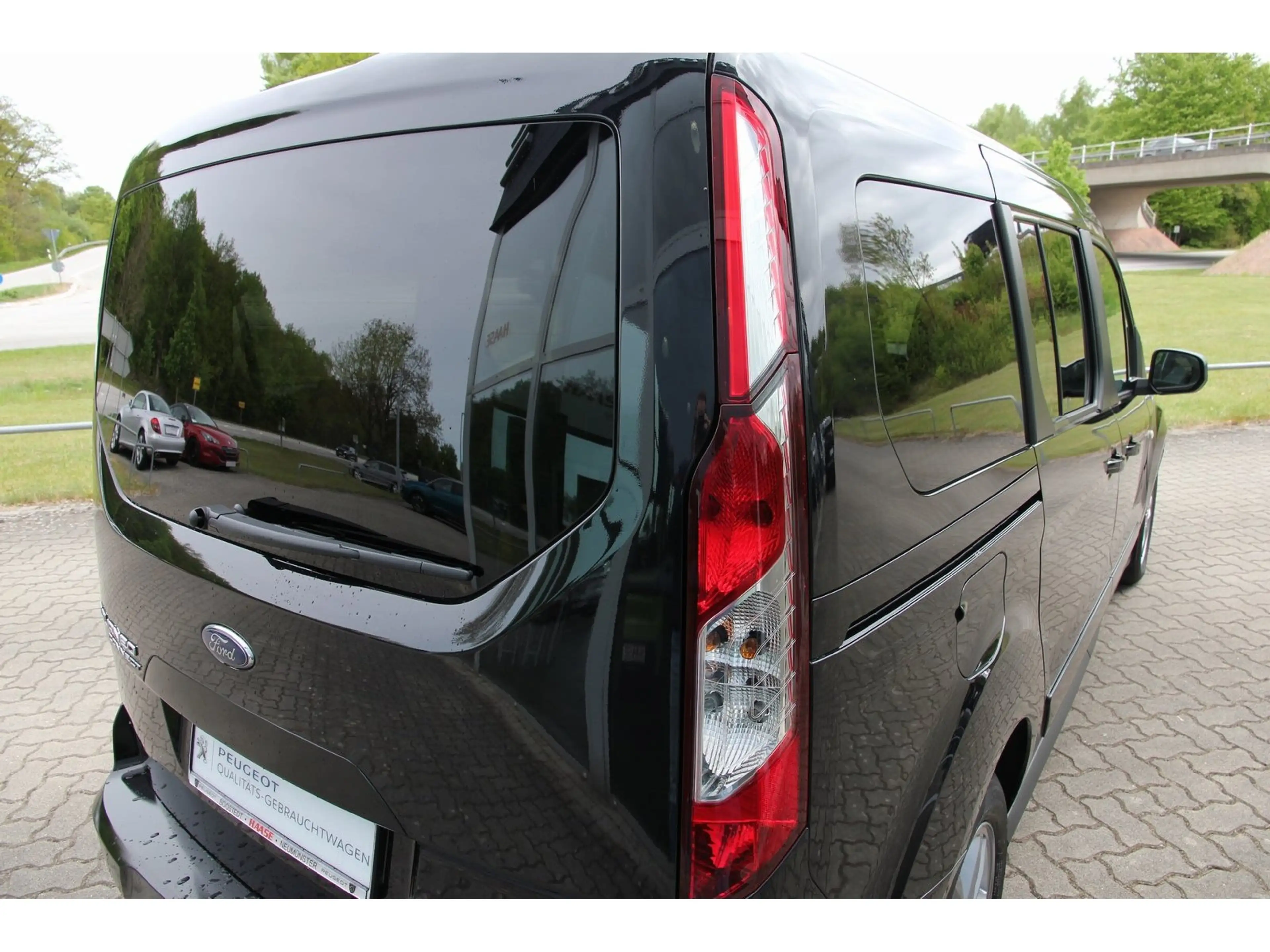 Ford Grand Tourneo Connect Titanium Pano 7-S. AHK — photo 6