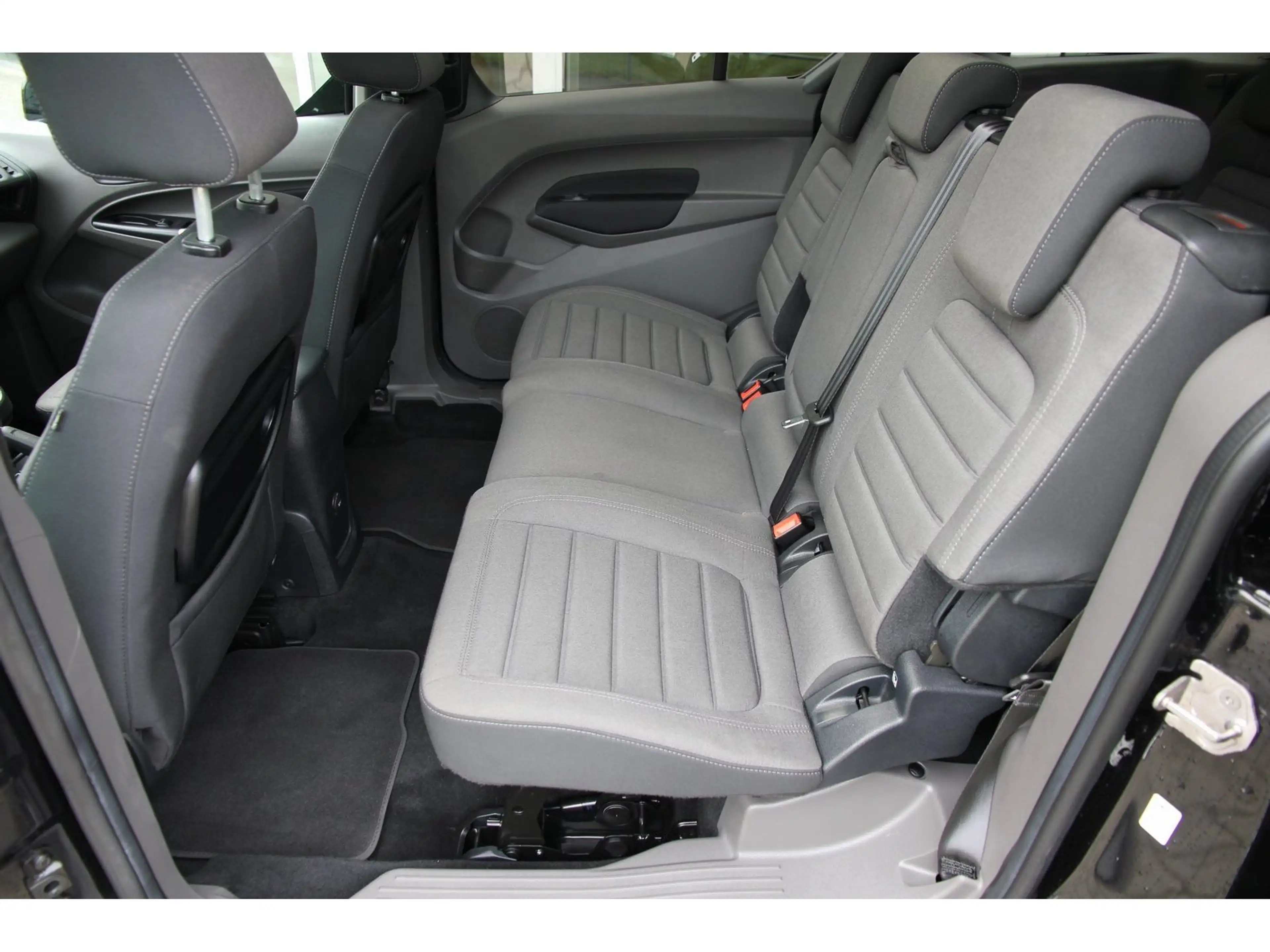 Ford Grand Tourneo Connect Titanium Pano 7-S. AHK — photo 9
