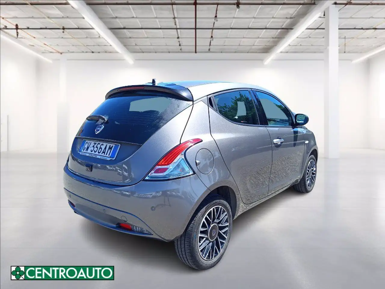 Lancia Ypsilon 2024 — фото 7
