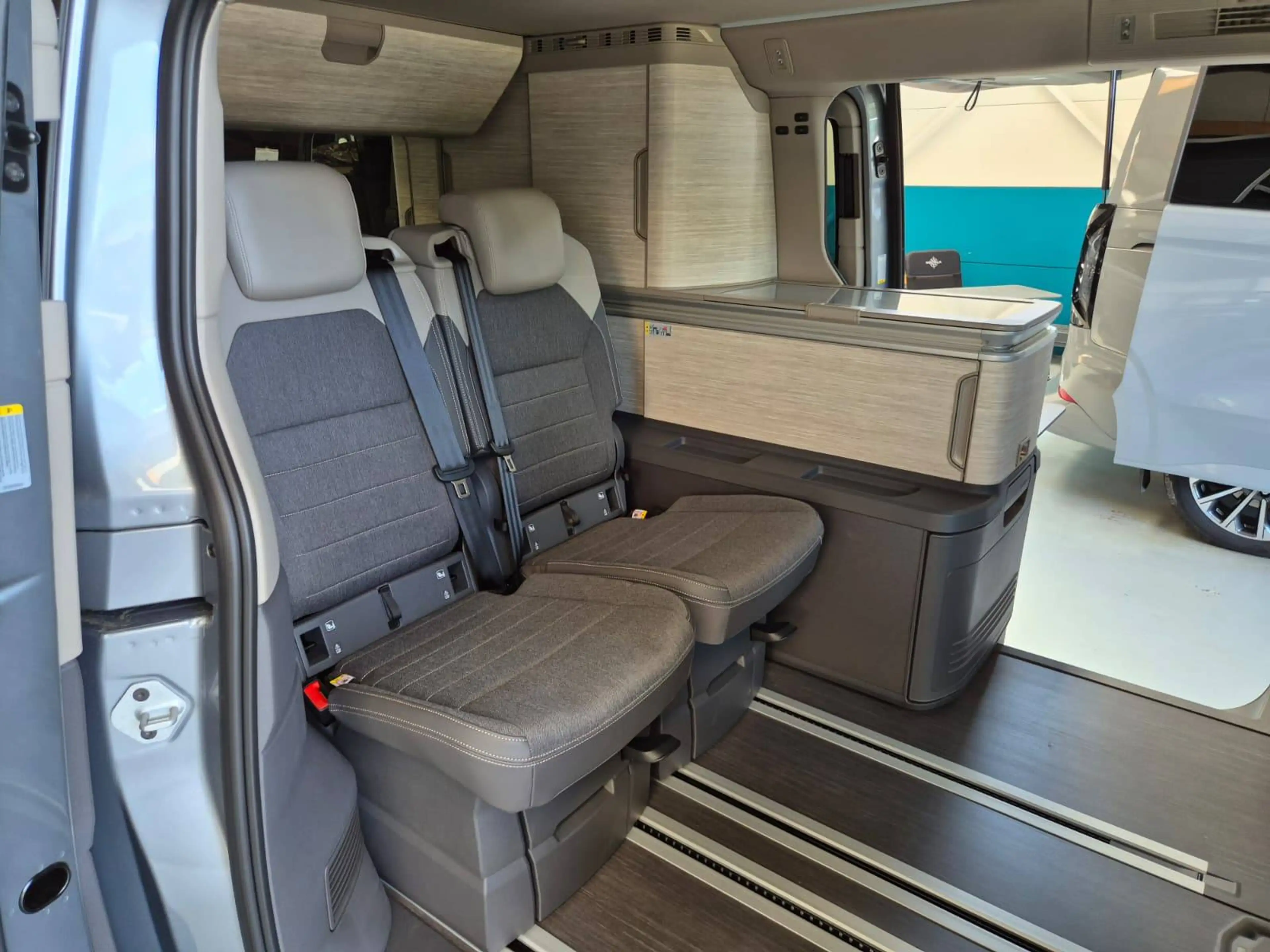 Volkswagen T7 California OCEAN eHybrid/Benzine — photo 6