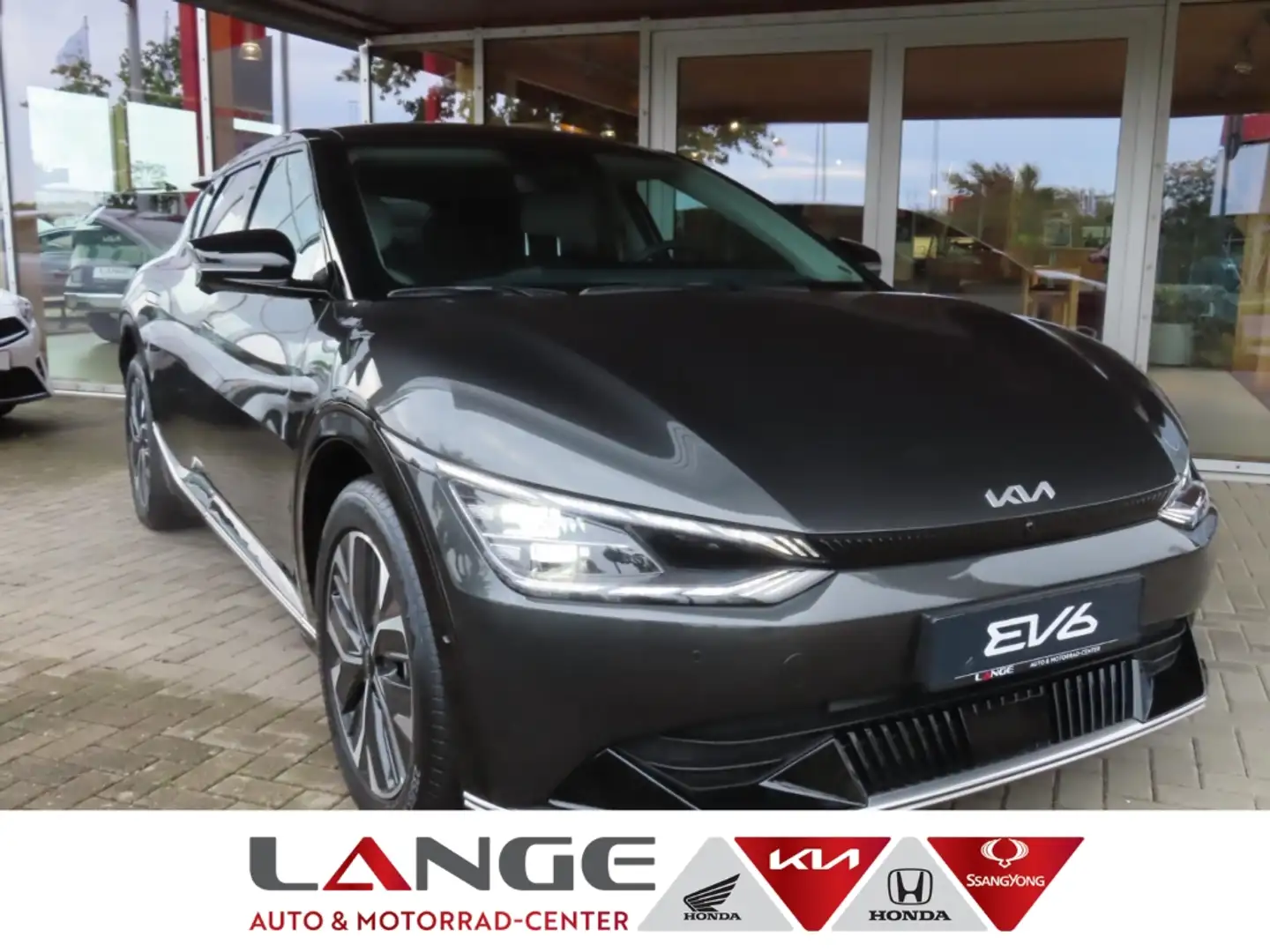 Kia EV6 Basis 2WD 77.4 RWD WP AIR COM ASS DR StandHZG Navi Grau - 1