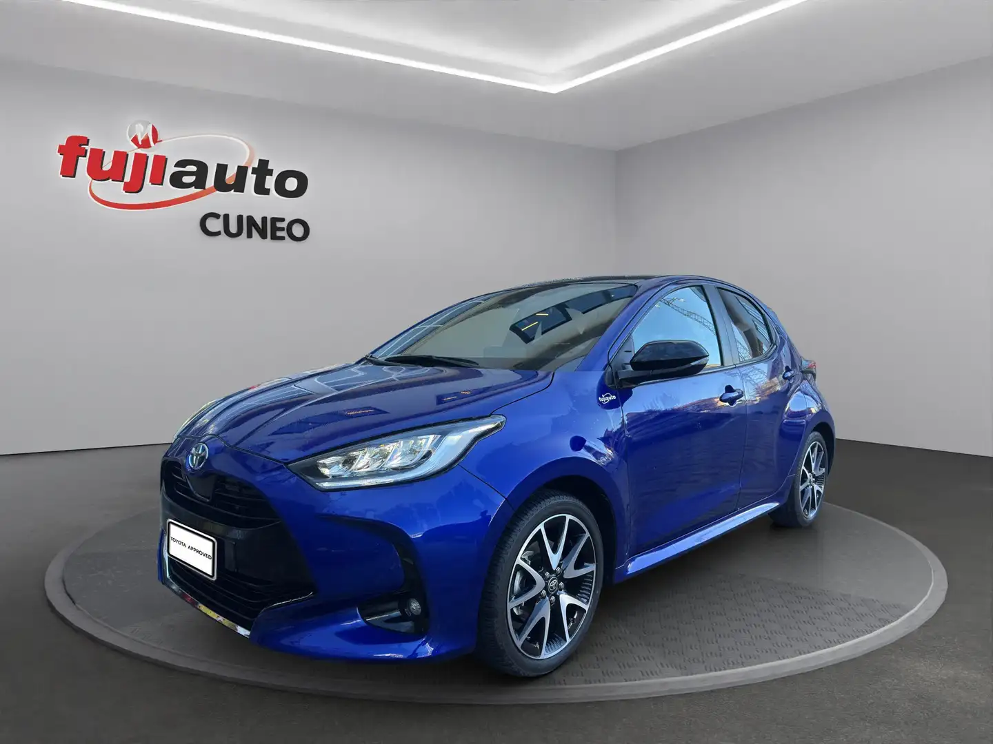 Toyota Yaris Yaris 1.5h Lounge Blu/Azzurro - 1