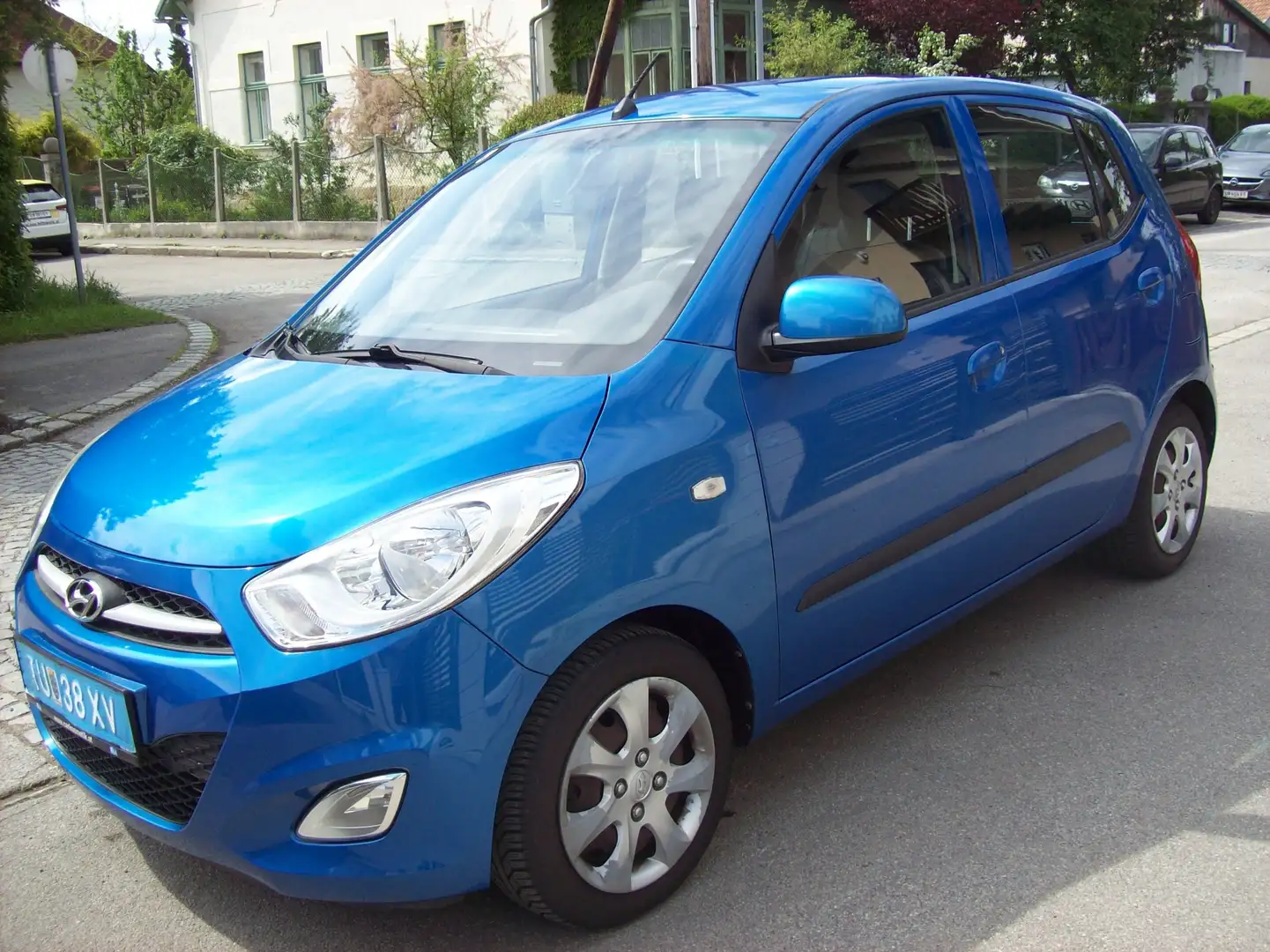 Hyundai i10 1,1 Life Niebieski - 1
