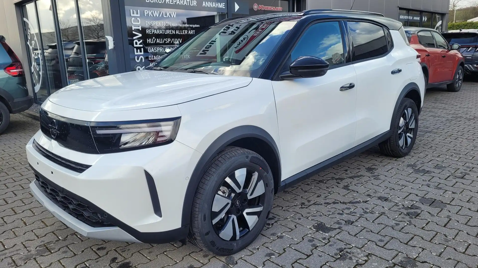 Opel Frontera GS 1.2 107 kW GS*LED*Navi*Shzg*BFS*PDC*Cam*17" ... Weiß - 1