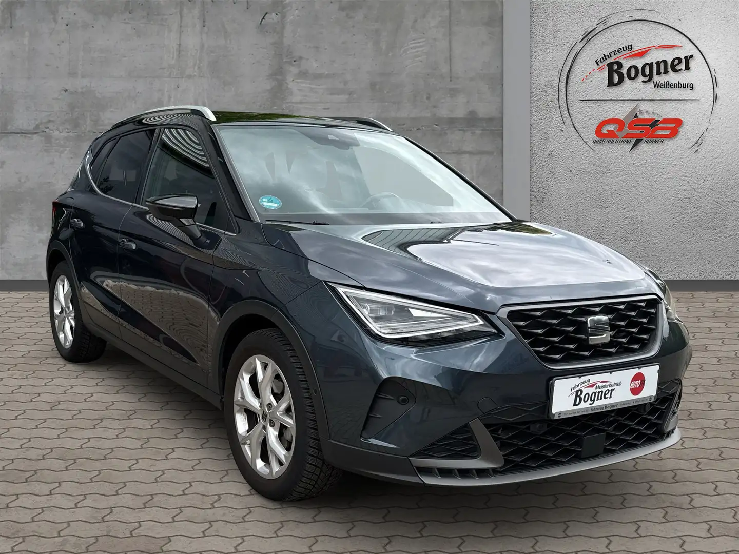 SEAT Arona 1.5 TSI DSG FR Navi Kamera Park-Assist Gris - 2