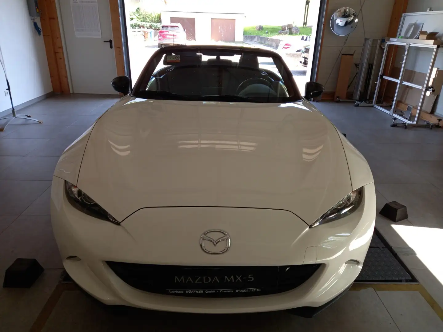 Mazda MX-5 SKYACTIV-G 132 Center-Line Weiß - 1