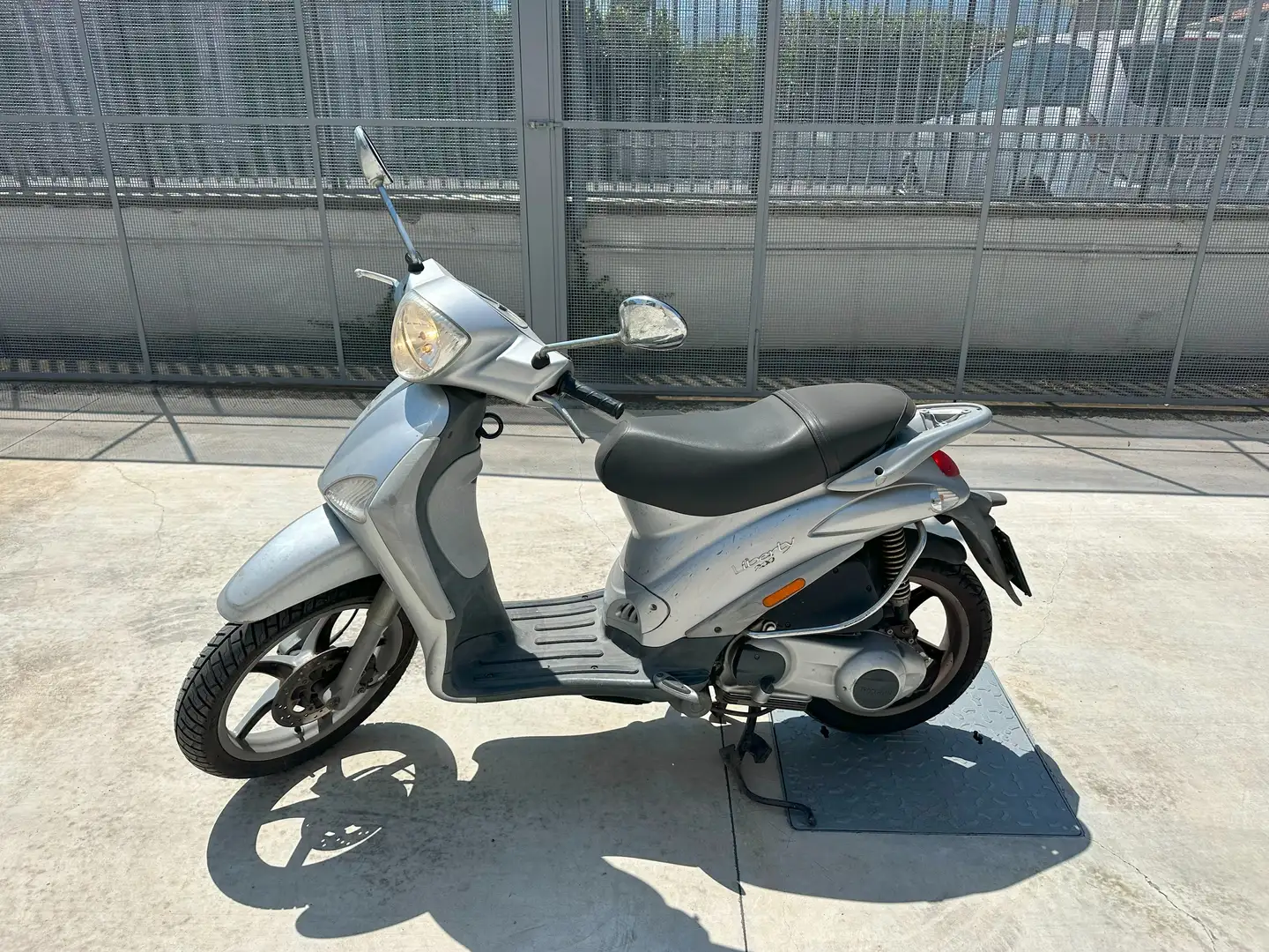 Piaggio Liberty 200 Argento - 1