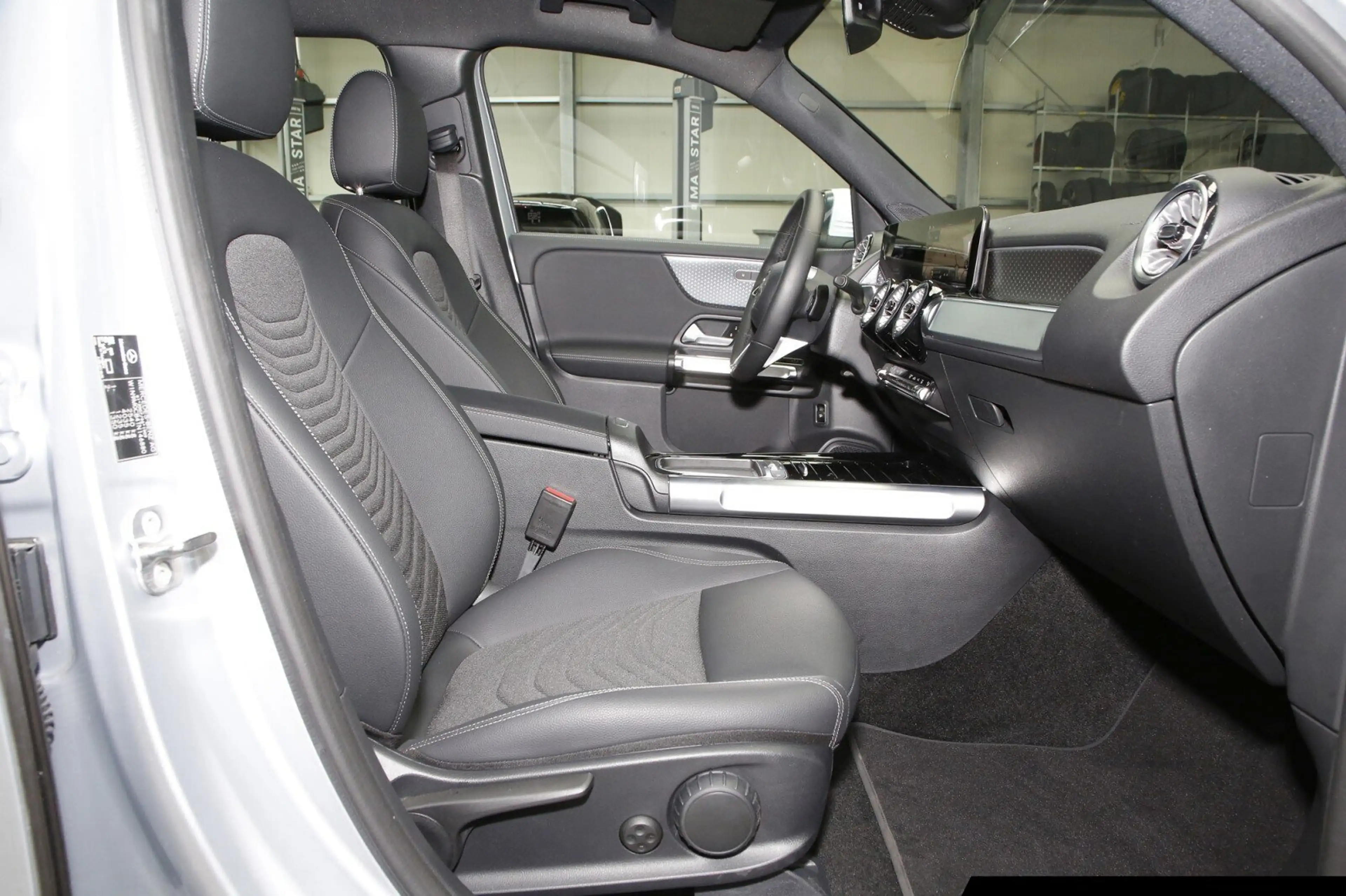 Mercedes-Benz EQB 250 EQB 250+ Progressive/LED/Totw./Winter-P/Rü.-Kam. — photo 6