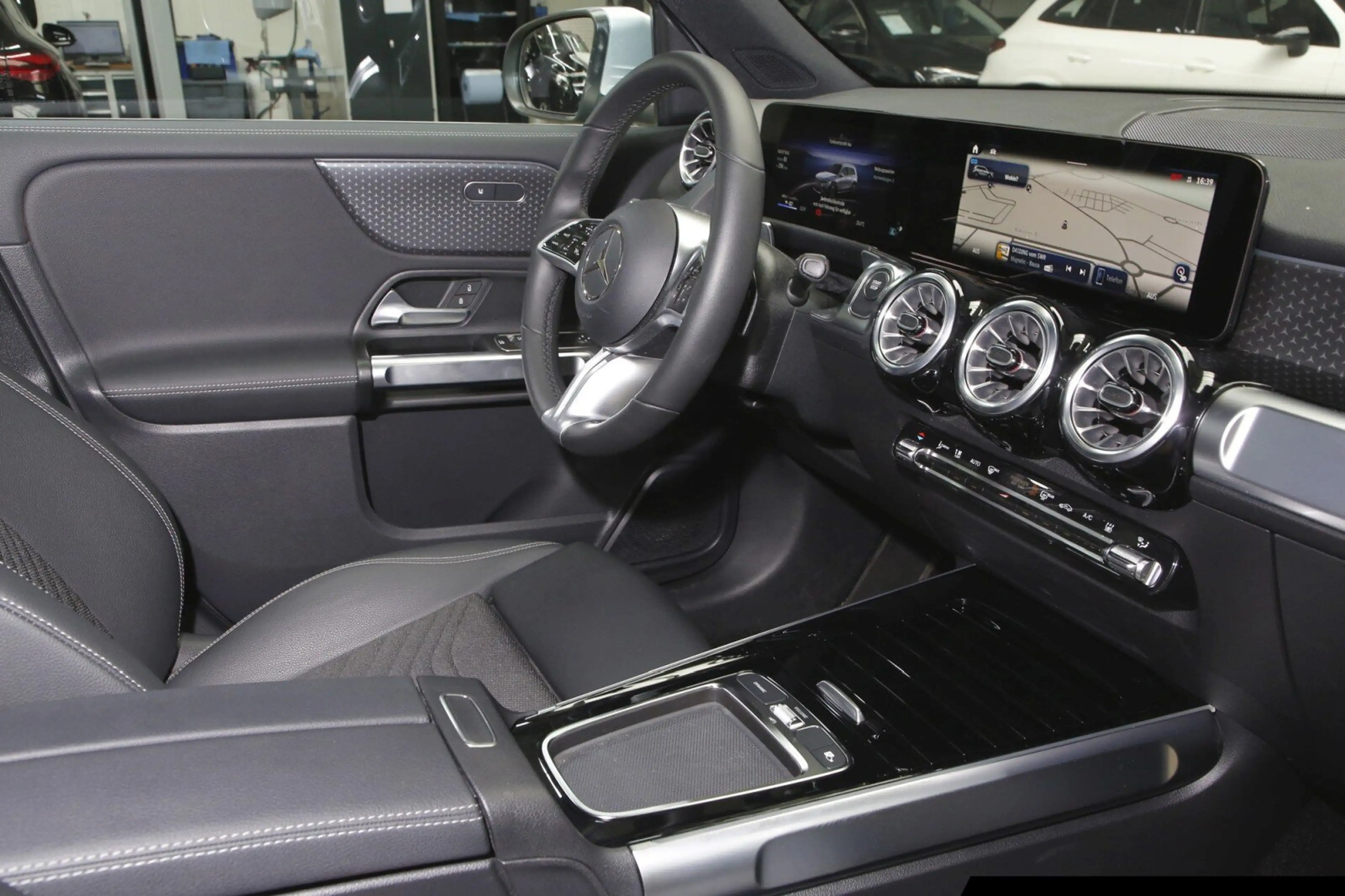 Mercedes-Benz EQB 250 EQB 250+ Progressive/LED/Totw./Winter-P/Rü.-Kam. — photo 8