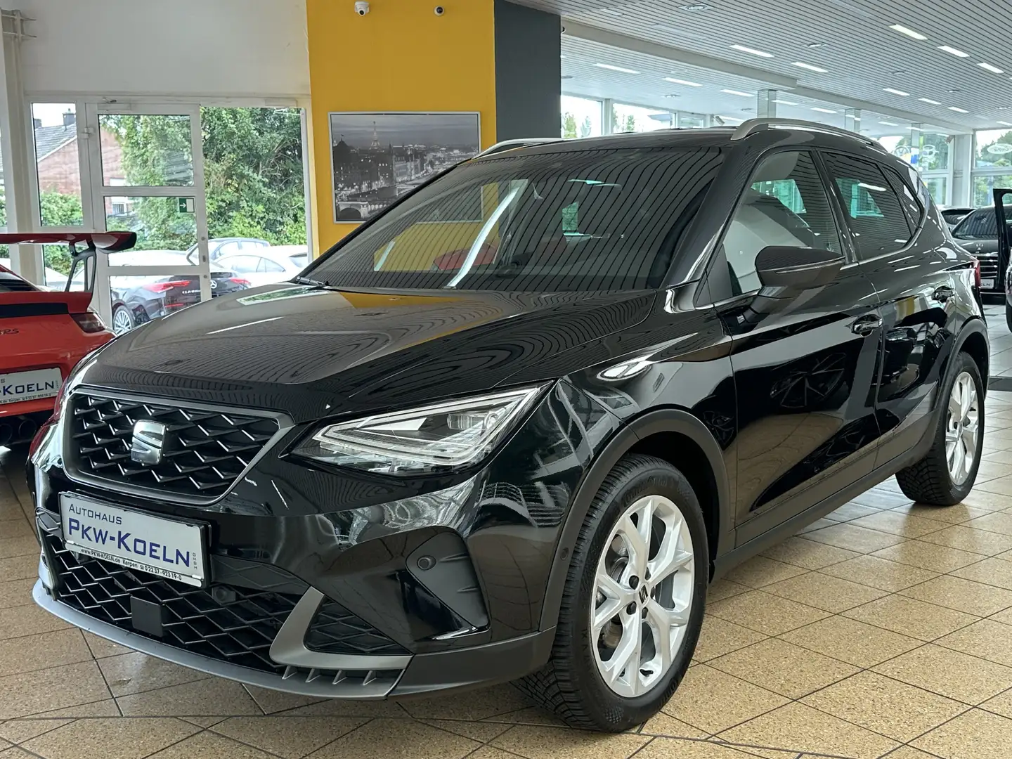 SEAT Arona 1.0 Eco TSi FR*NAVI TOUCH*LED*SPuR* Schwarz - 1