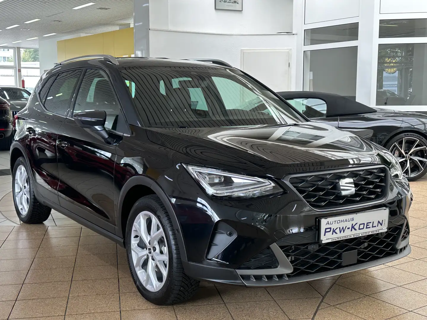 SEAT Arona 1.0 Eco TSi FR*NAVI TOUCH*LED*SPuR* Schwarz - 2
