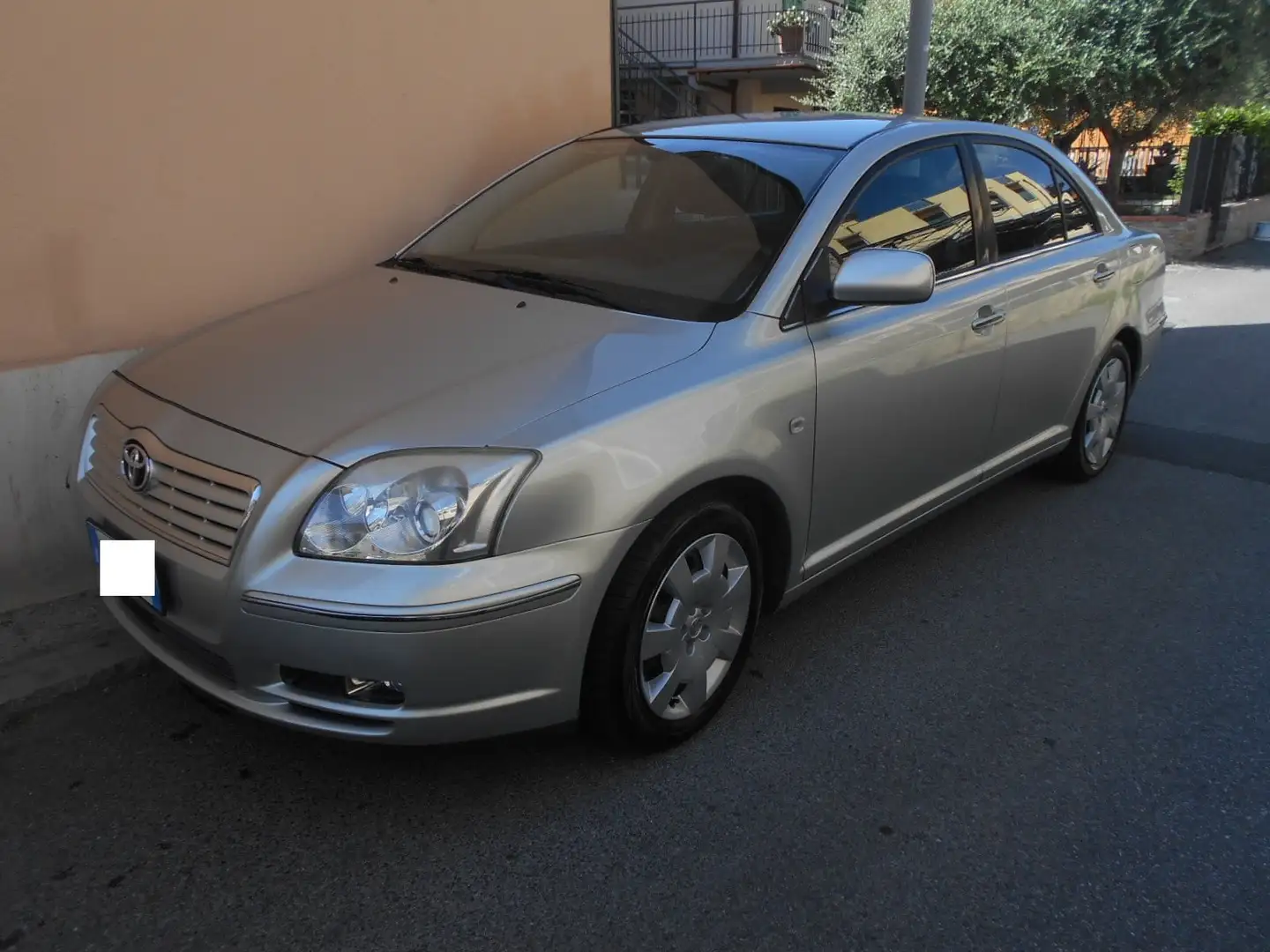 Toyota Avensis Avensis 1,6 16 v Grigio - 1