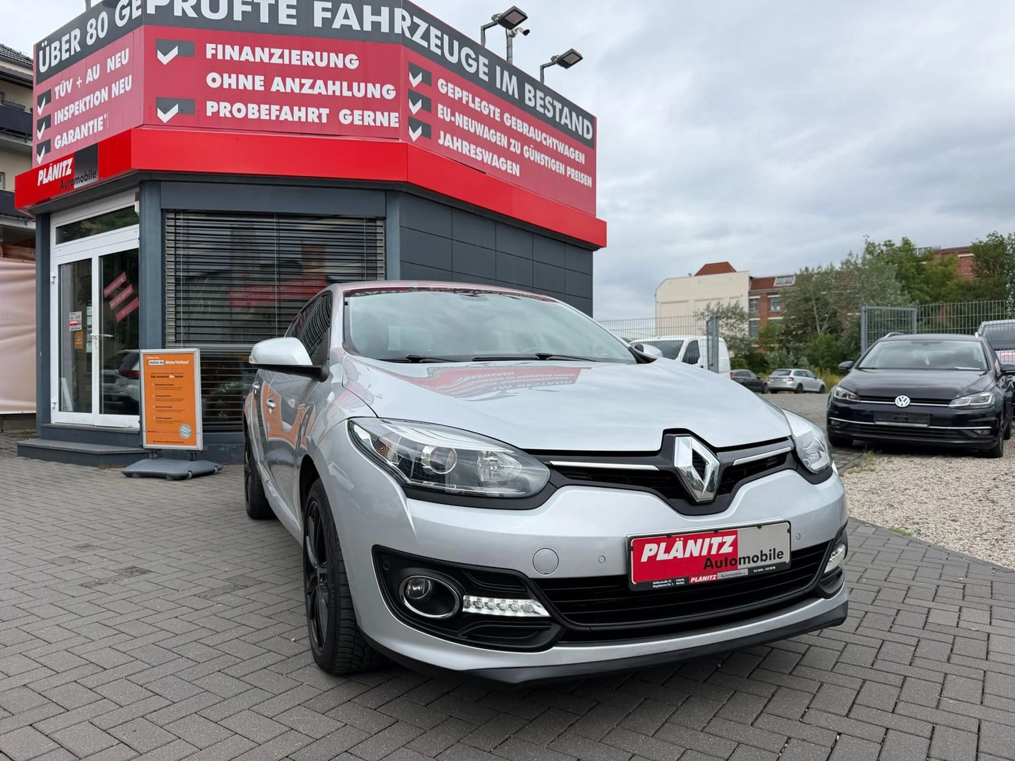 Renault Megane Paris HU 08.2028/ Scheckheftgepflegt / NAVI /AHK