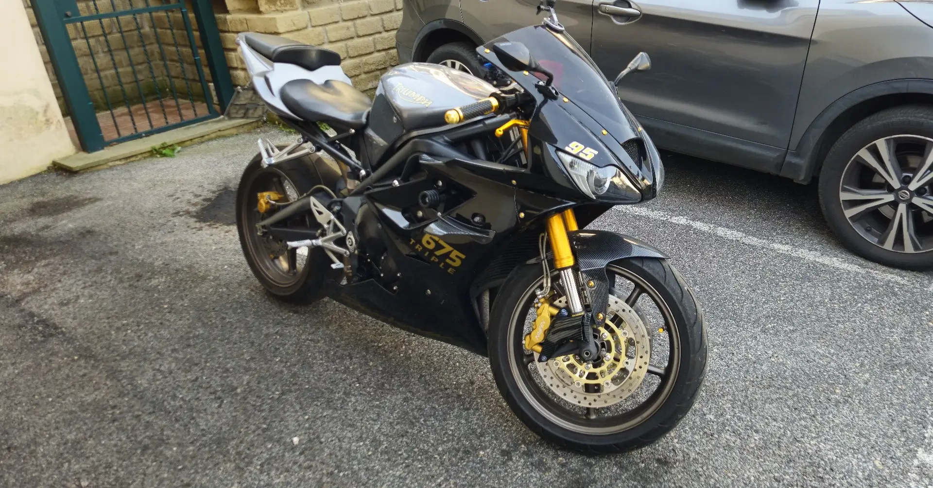 Triumph Daytona 675 Nero - 1