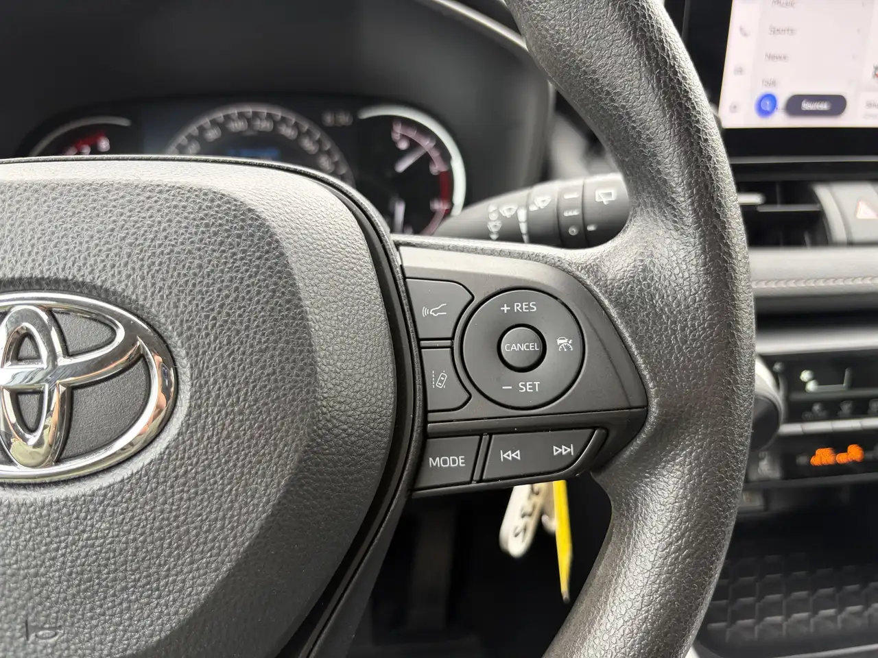 Toyota RAV 4 снимка Toyota RAV 4