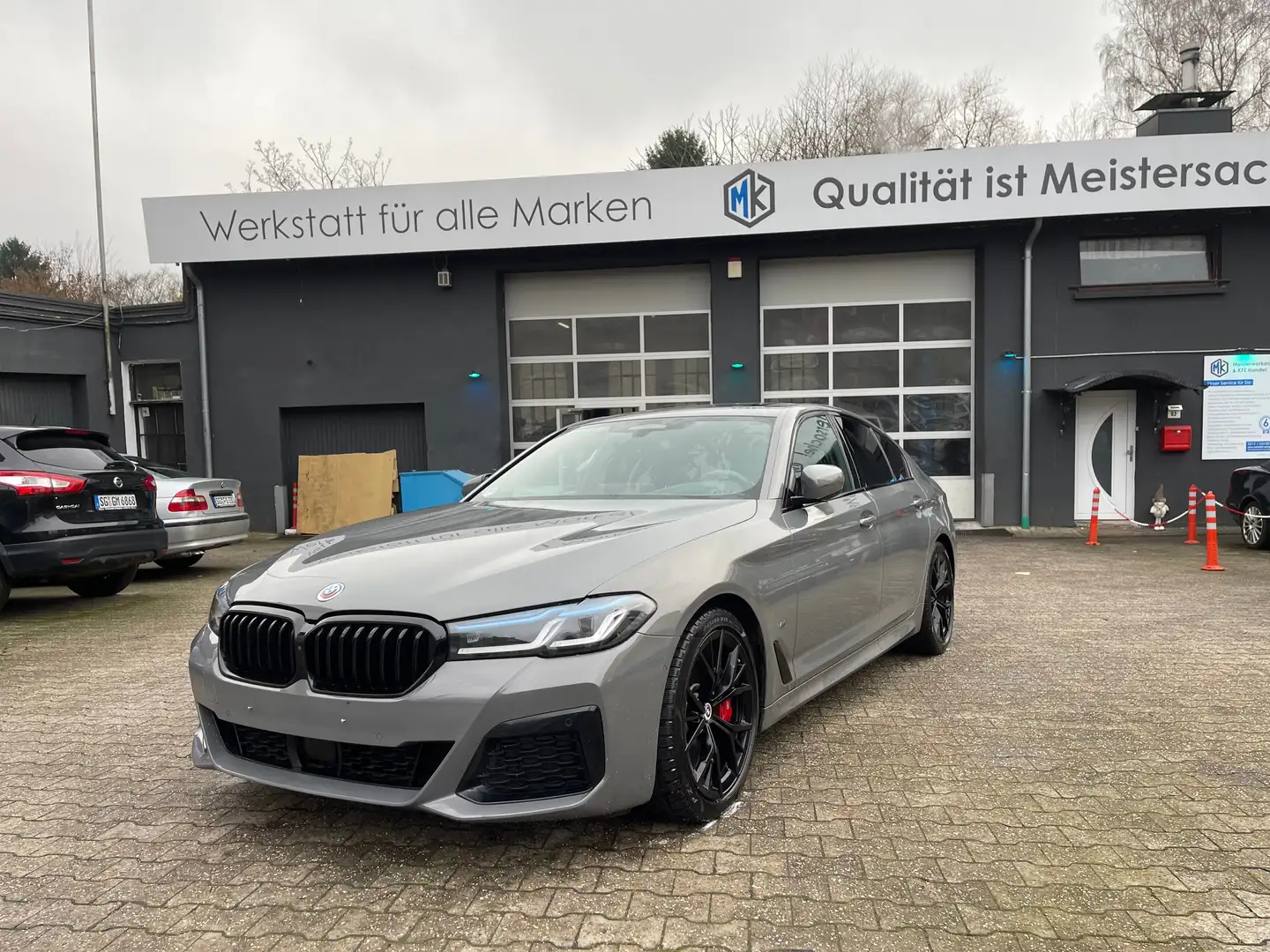 BMW M550 xDrive 2 Jahre Org Bmw GARANTIE VOLL VOLL.. Grijs - 1