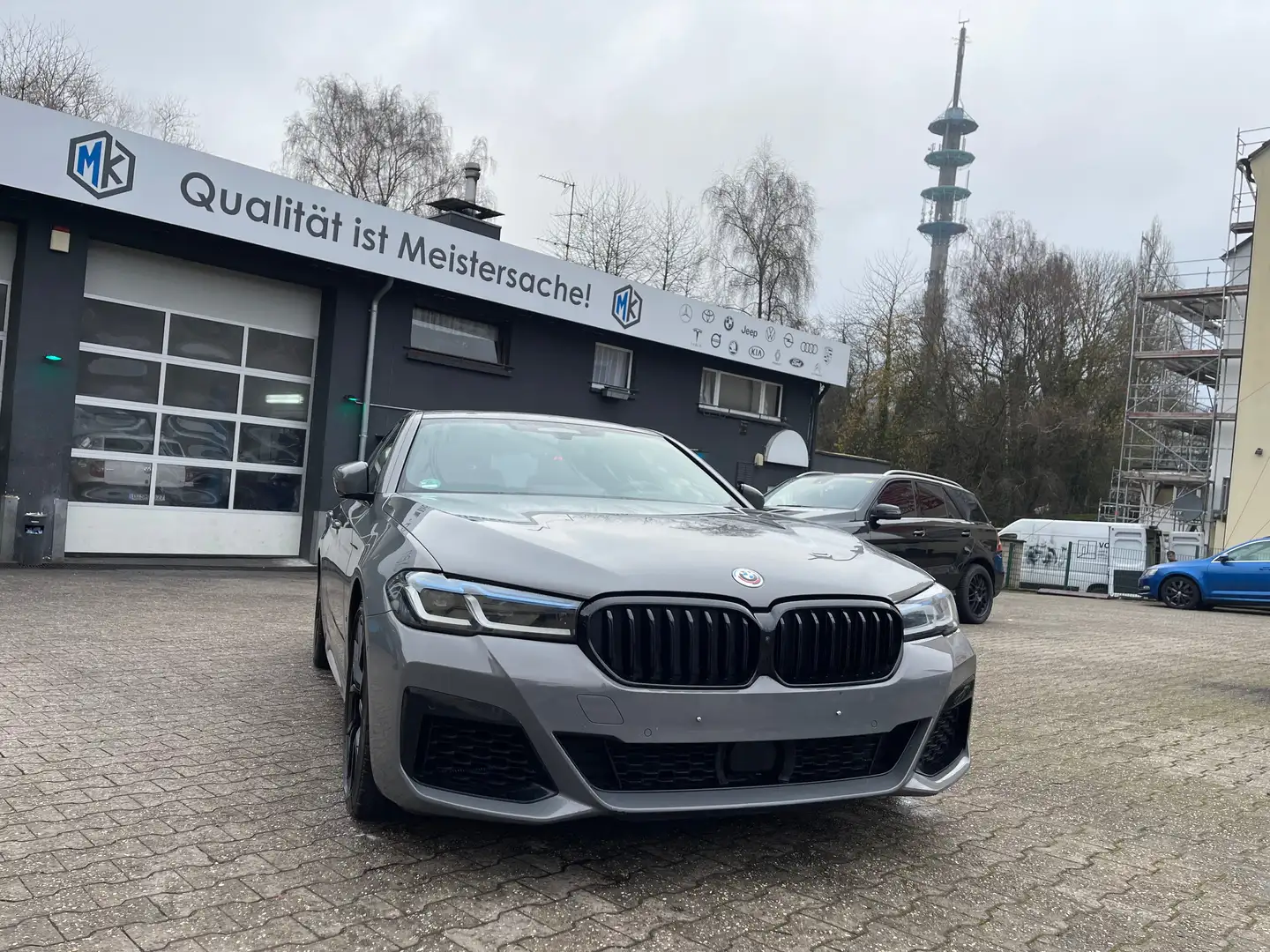 BMW M550 xDrive 2 Jahre Org Bmw GARANTIE VOLL VOLL.. Grijs - 2