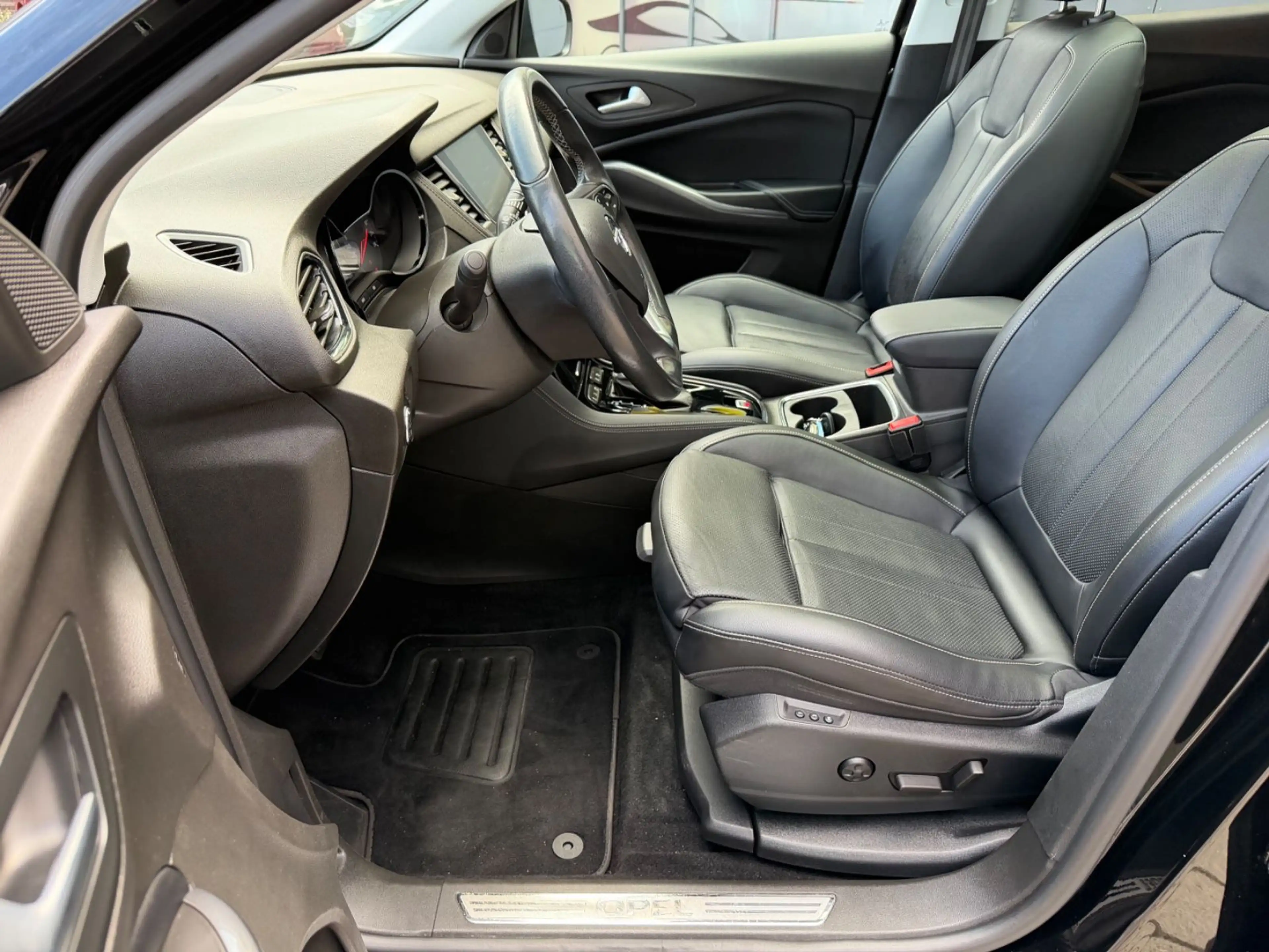 Opel Grandland X /LED/KAMERA/MEMORY/LEDER/NAVI/AUTOM — photo 12