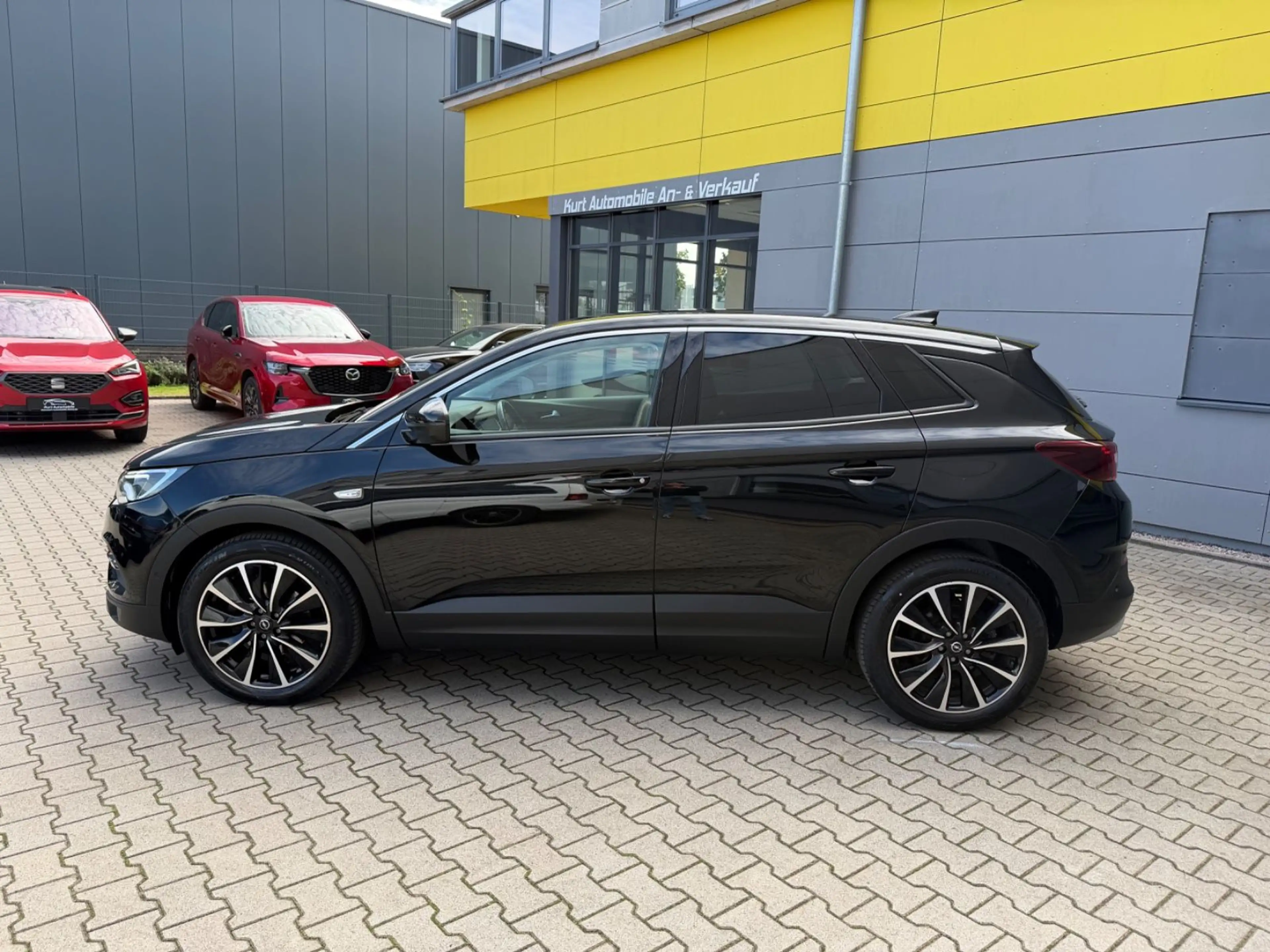 Opel Grandland X /LED/KAMERA/MEMORY/LEDER/NAVI/AUTOM — photo 4