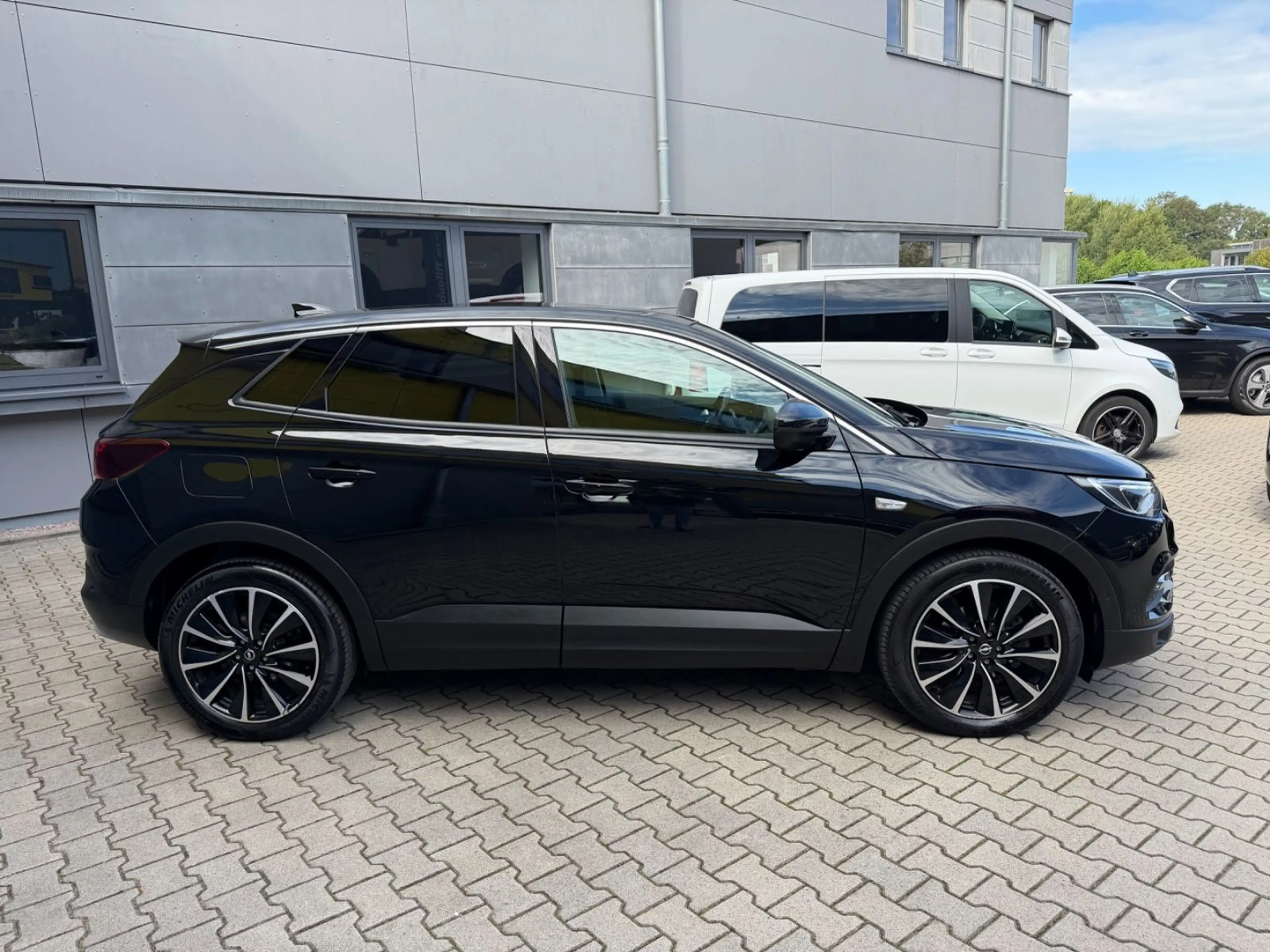 Opel Grandland X /LED/KAMERA/MEMORY/LEDER/NAVI/AUTOM — photo 8