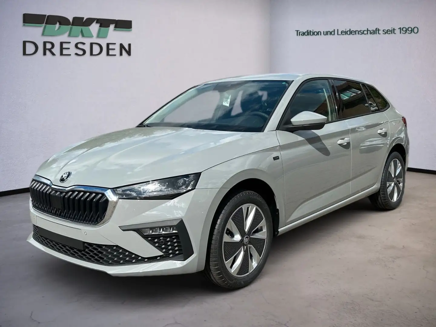 Skoda Scala Selection/ACC/EPH/Kamera/LED/Navi/ Grijs - 1
