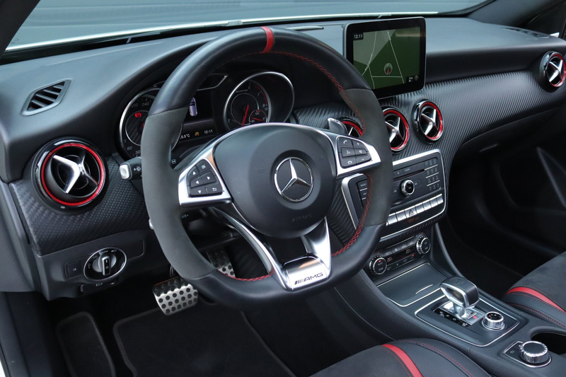 Mercedes-Benz A 45 AMG 4MATIC / Schaalstoelen / Pano / Carplay — photo 10