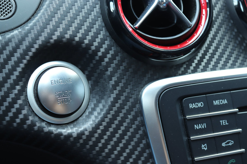 Mercedes-Benz A 45 AMG 4MATIC / Schaalstoelen / Pano / Carplay — photo 17