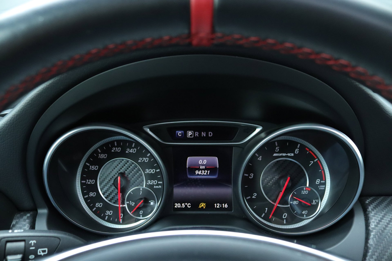 Mercedes-Benz A 45 AMG 4MATIC / Schaalstoelen / Pano / Carplay — photo 15