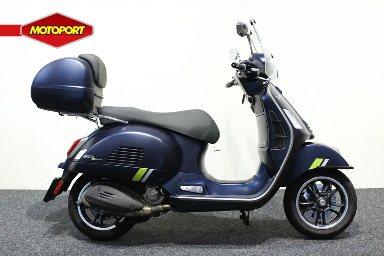 Vespa GTS Super Tech