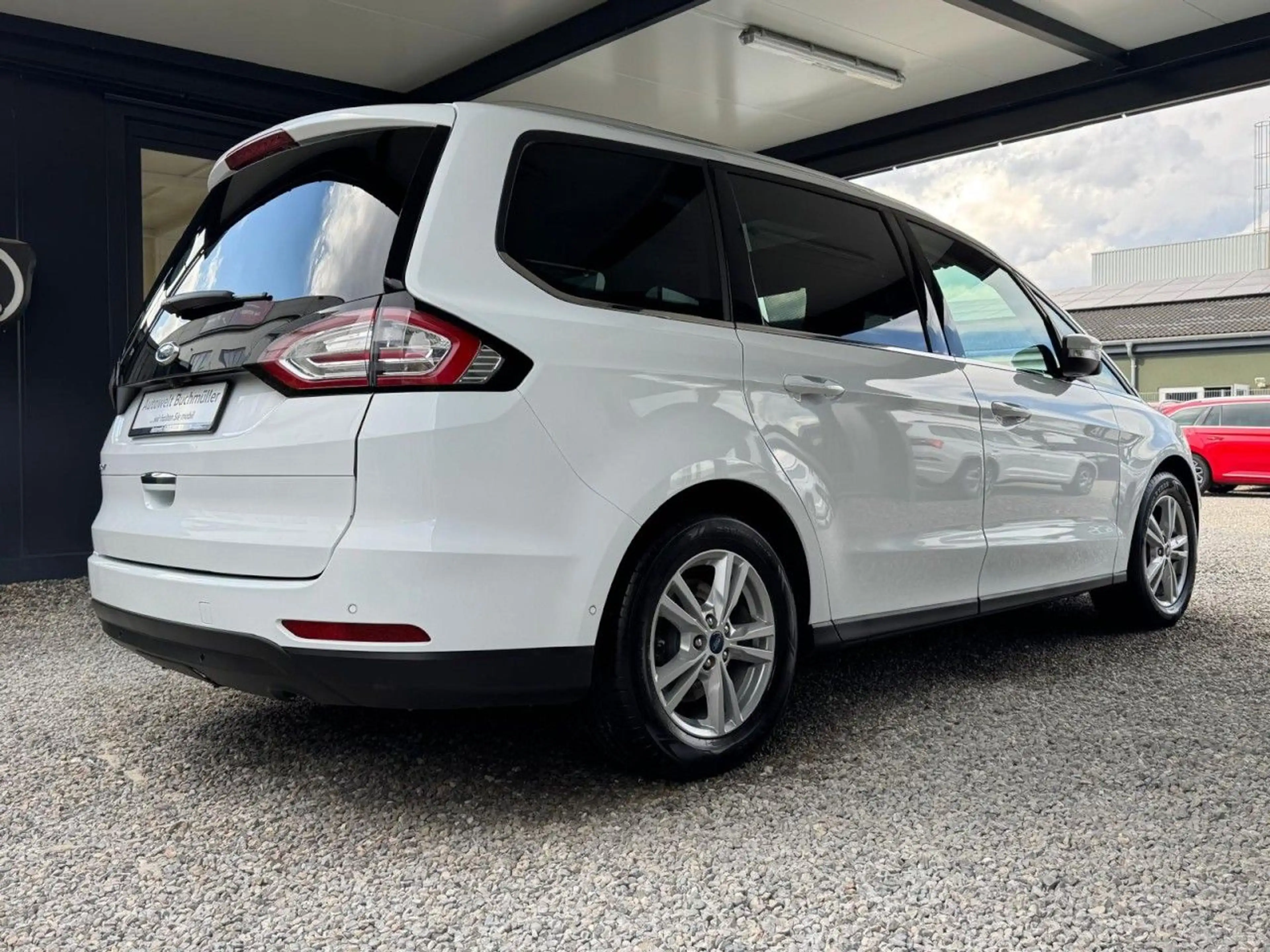 Ford Galaxy 2.0 EcoBlue AUTO,7-SITZER,AHK,LED,WINTERP — photo 3